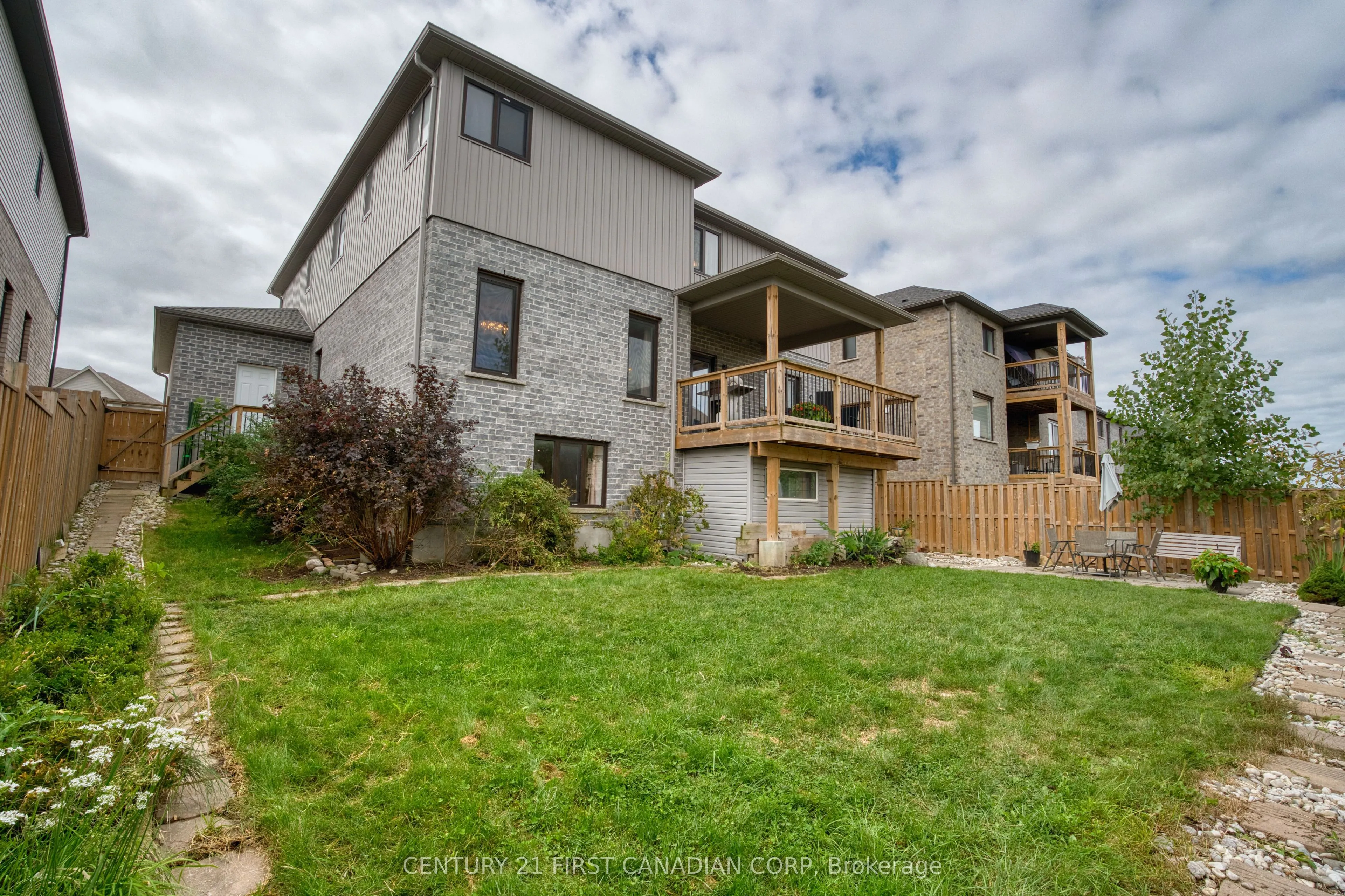 754 Jackpine Way