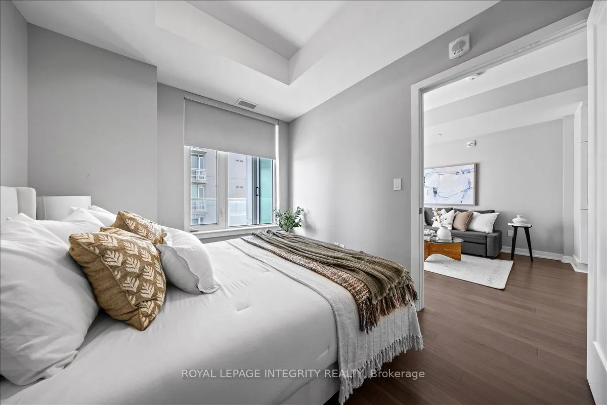 570 De Mazenod Avenue, #403