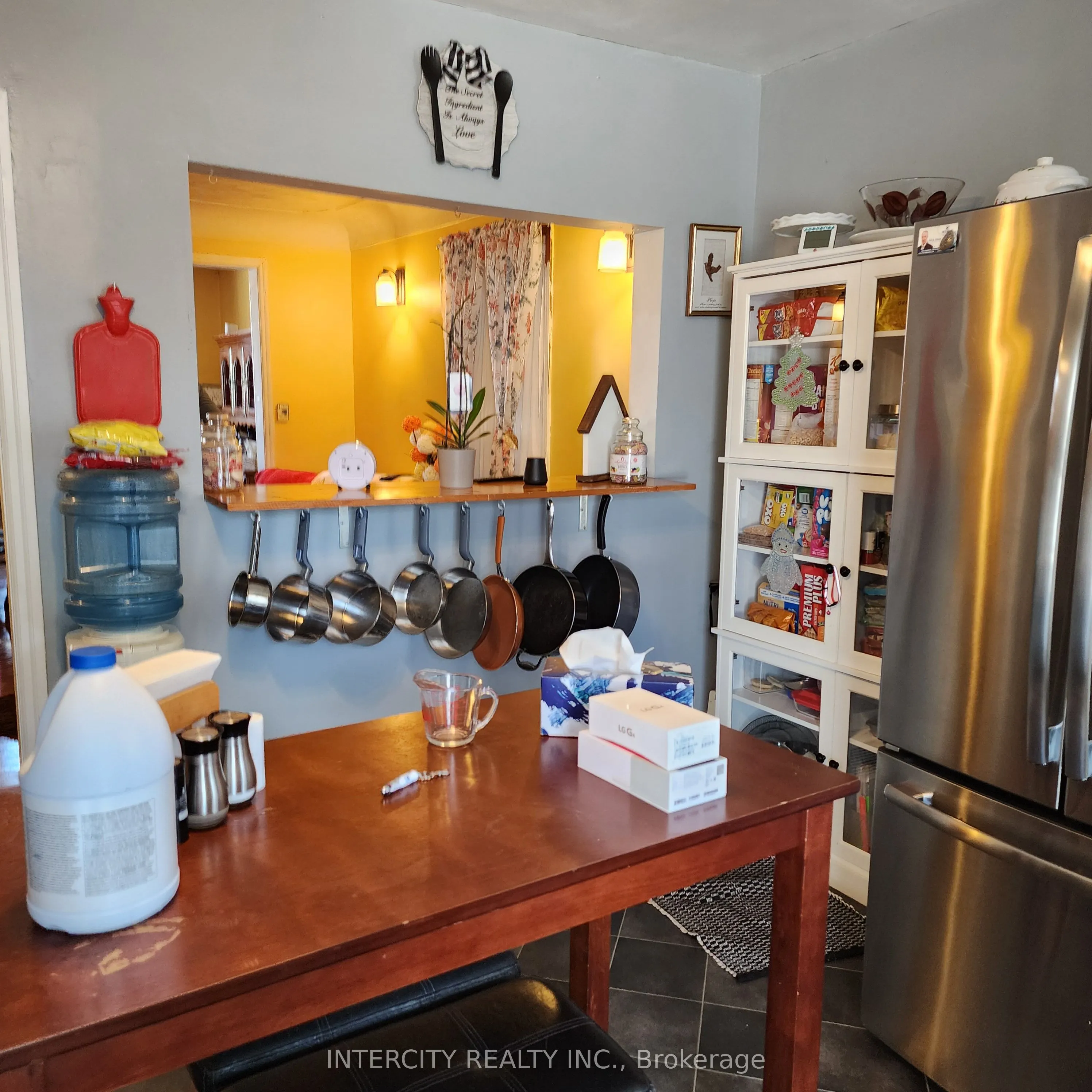 70 Mayflower Avenue
