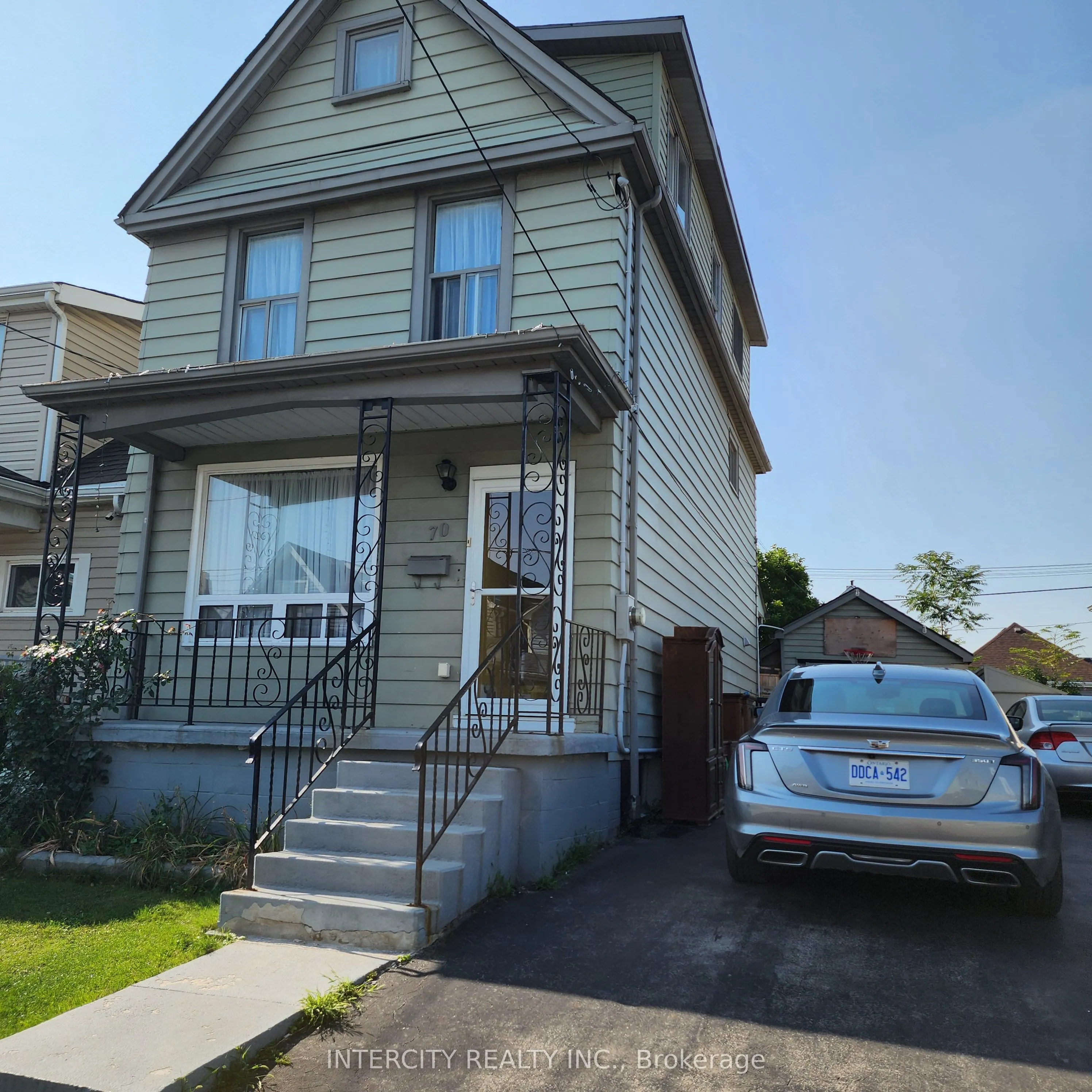 70 Mayflower Avenue