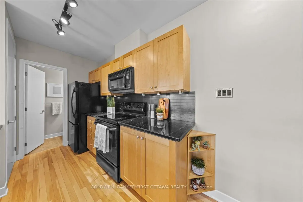 414 NEPEAN Street, #F