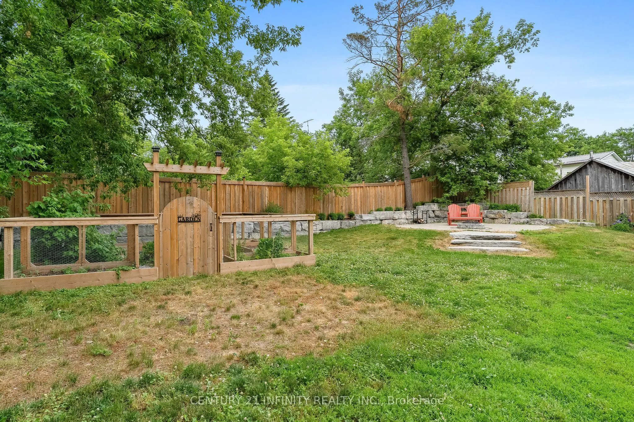 128 Glengarry Road