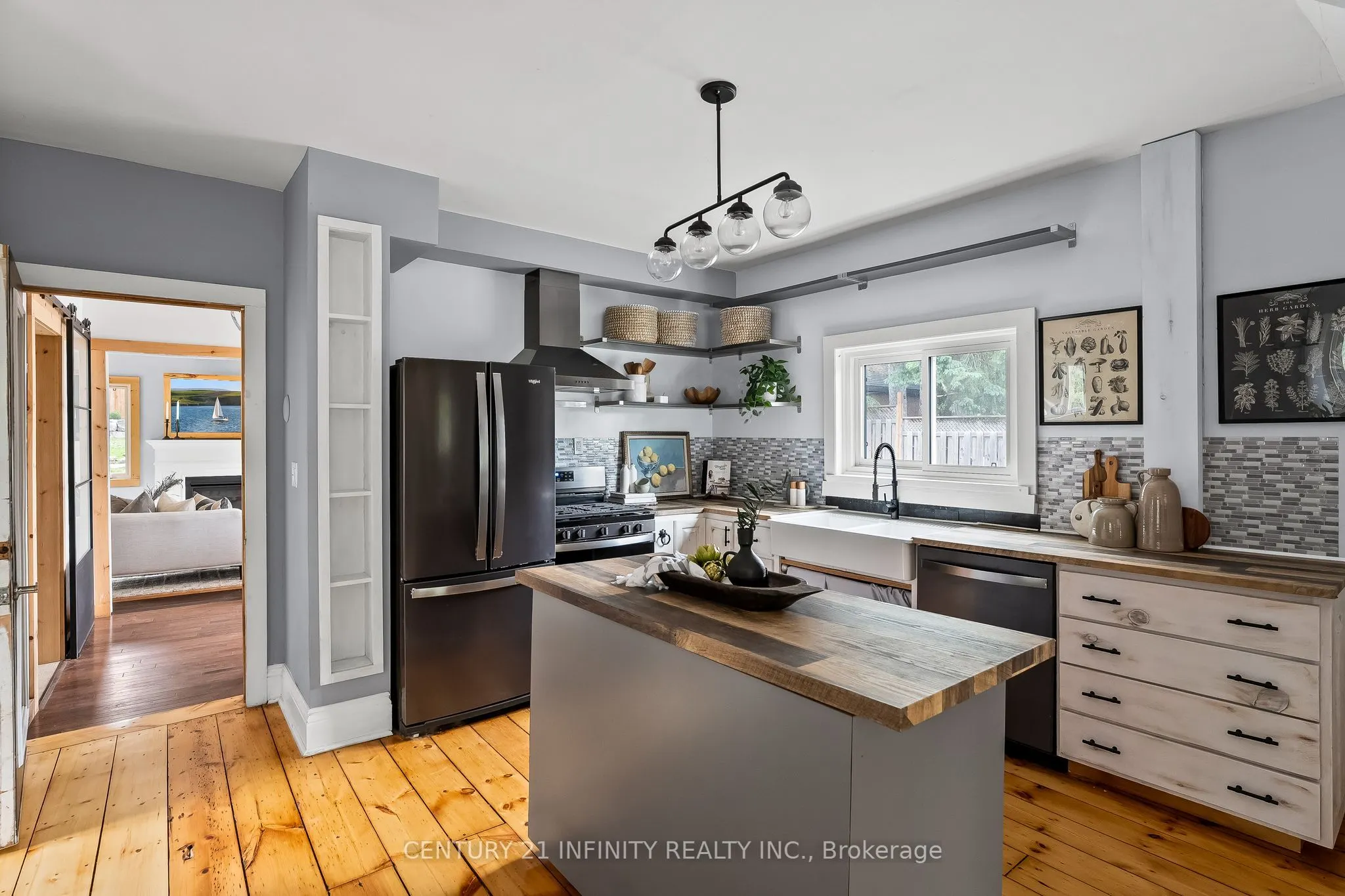 128 Glengarry Road