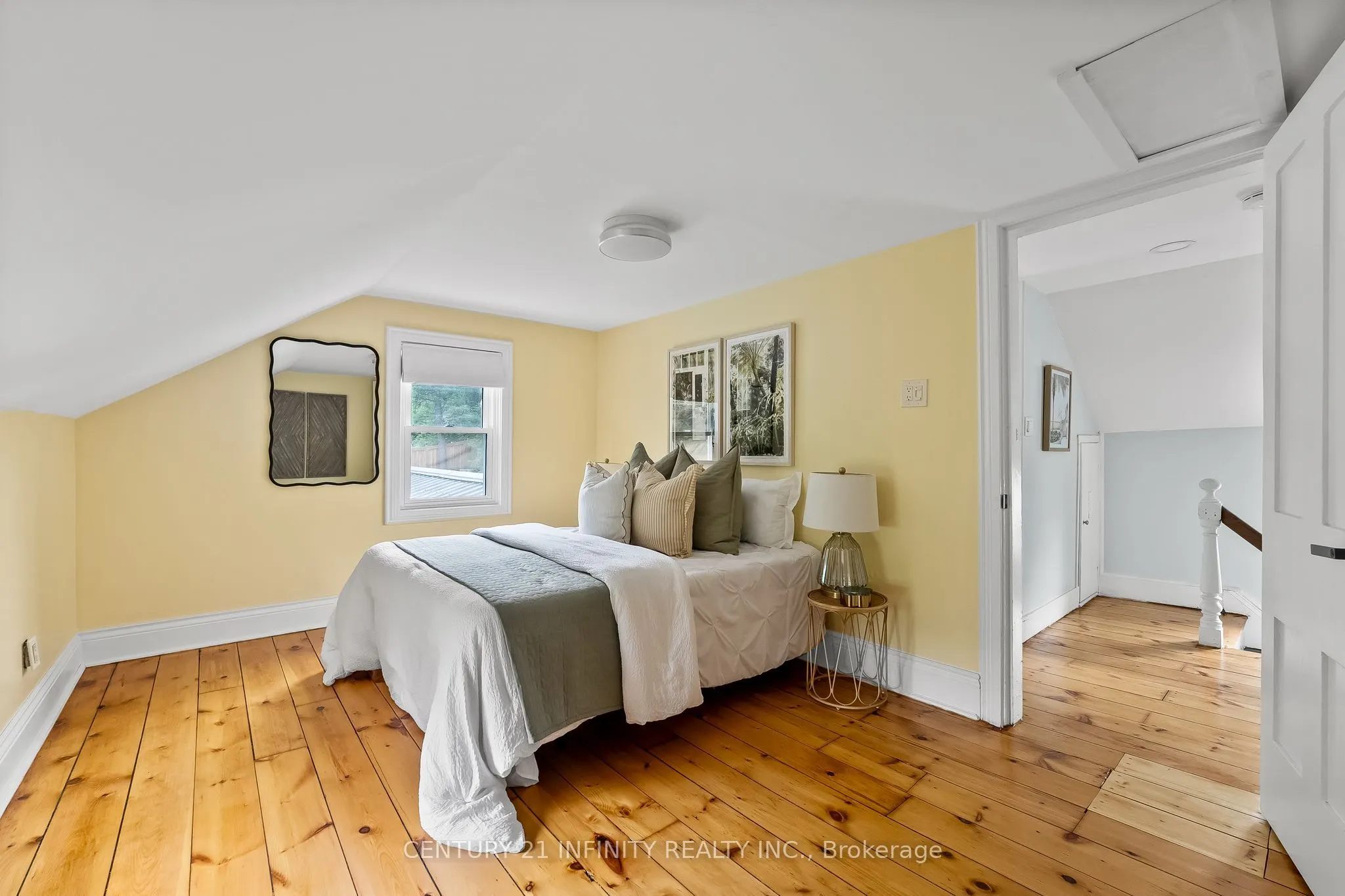 128 Glengarry Road