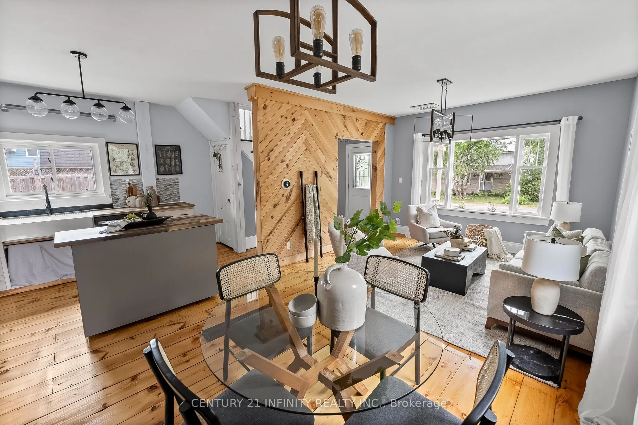128 Glengarry Road