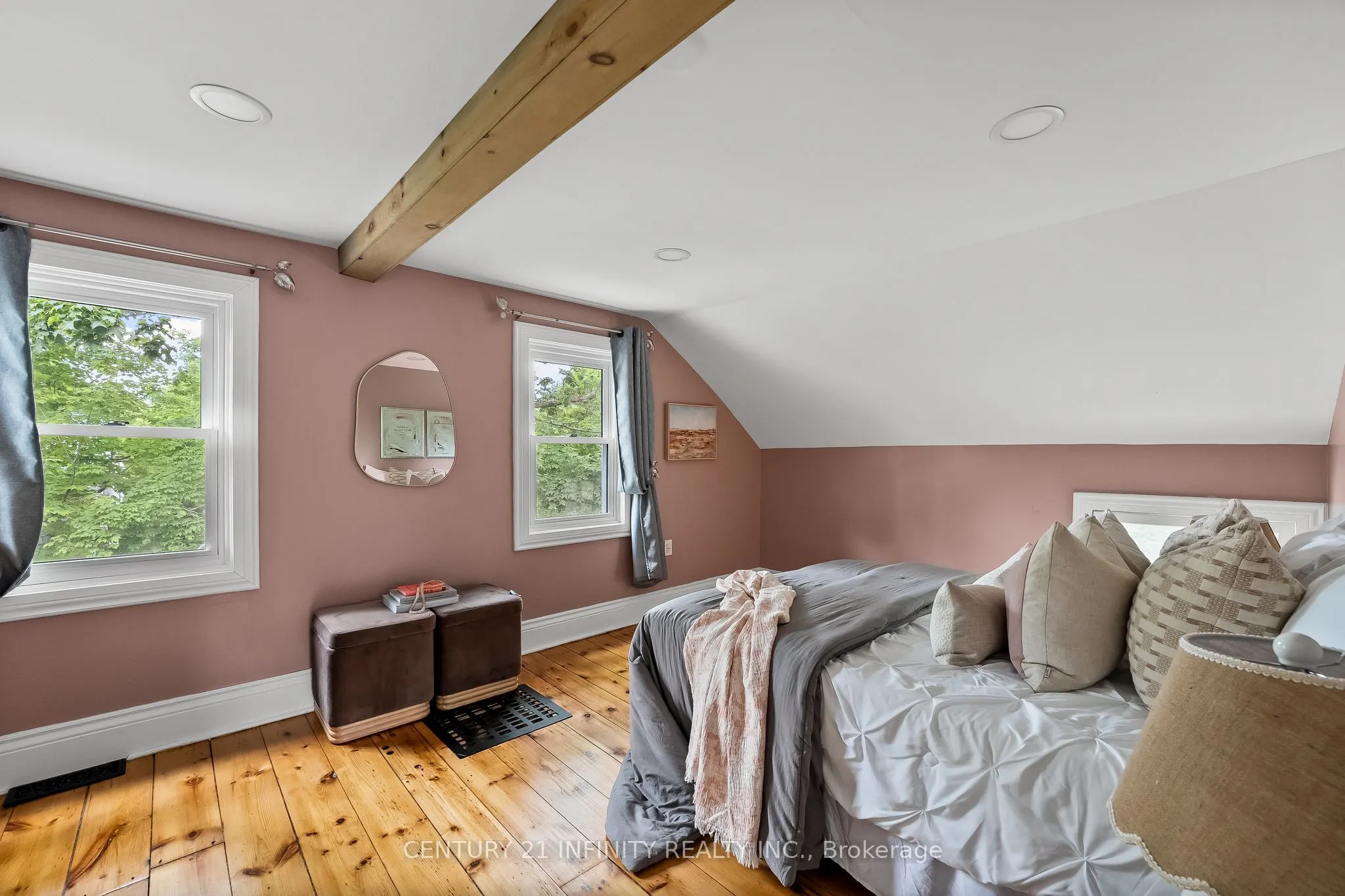 128 Glengarry Road