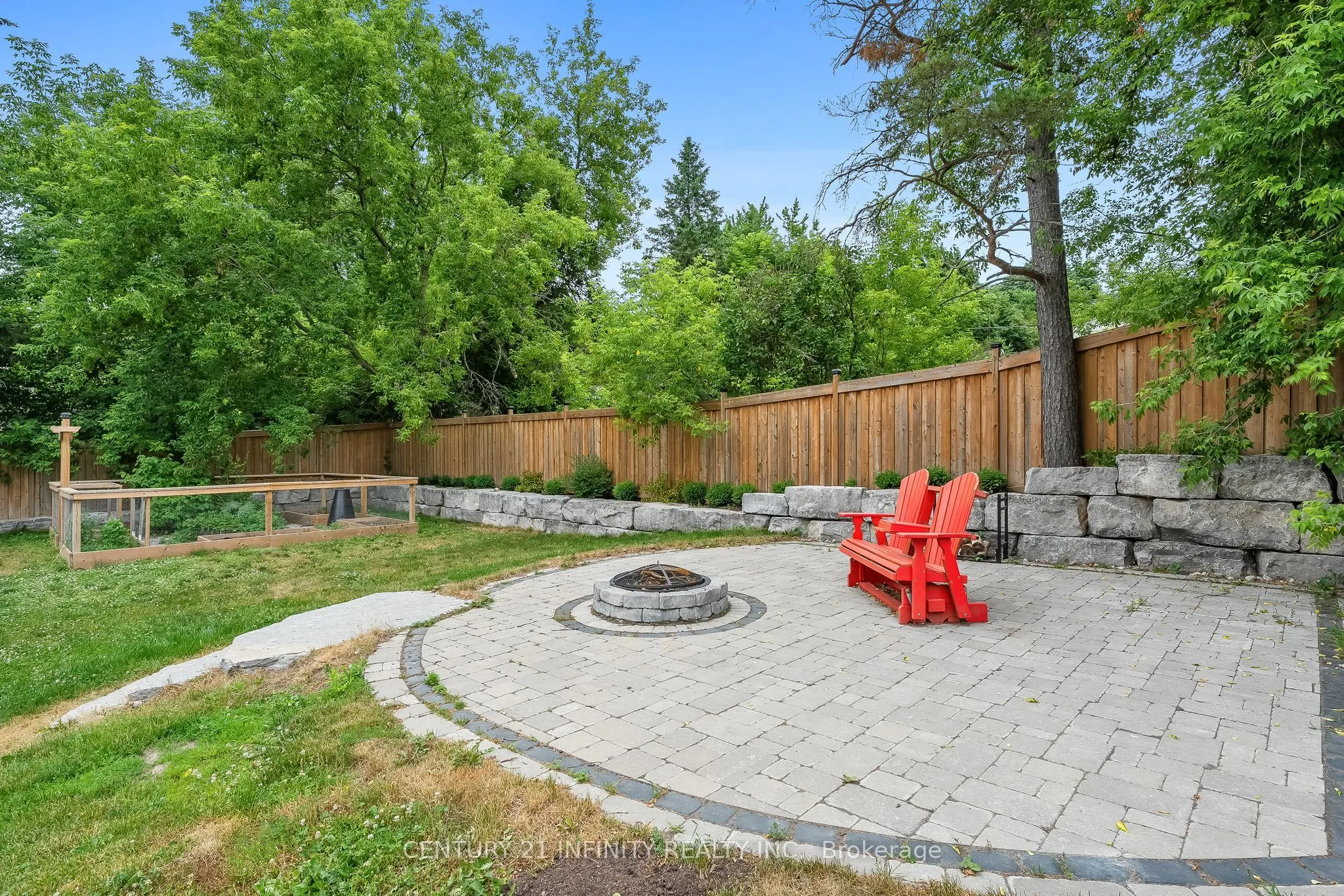128 Glengarry Road