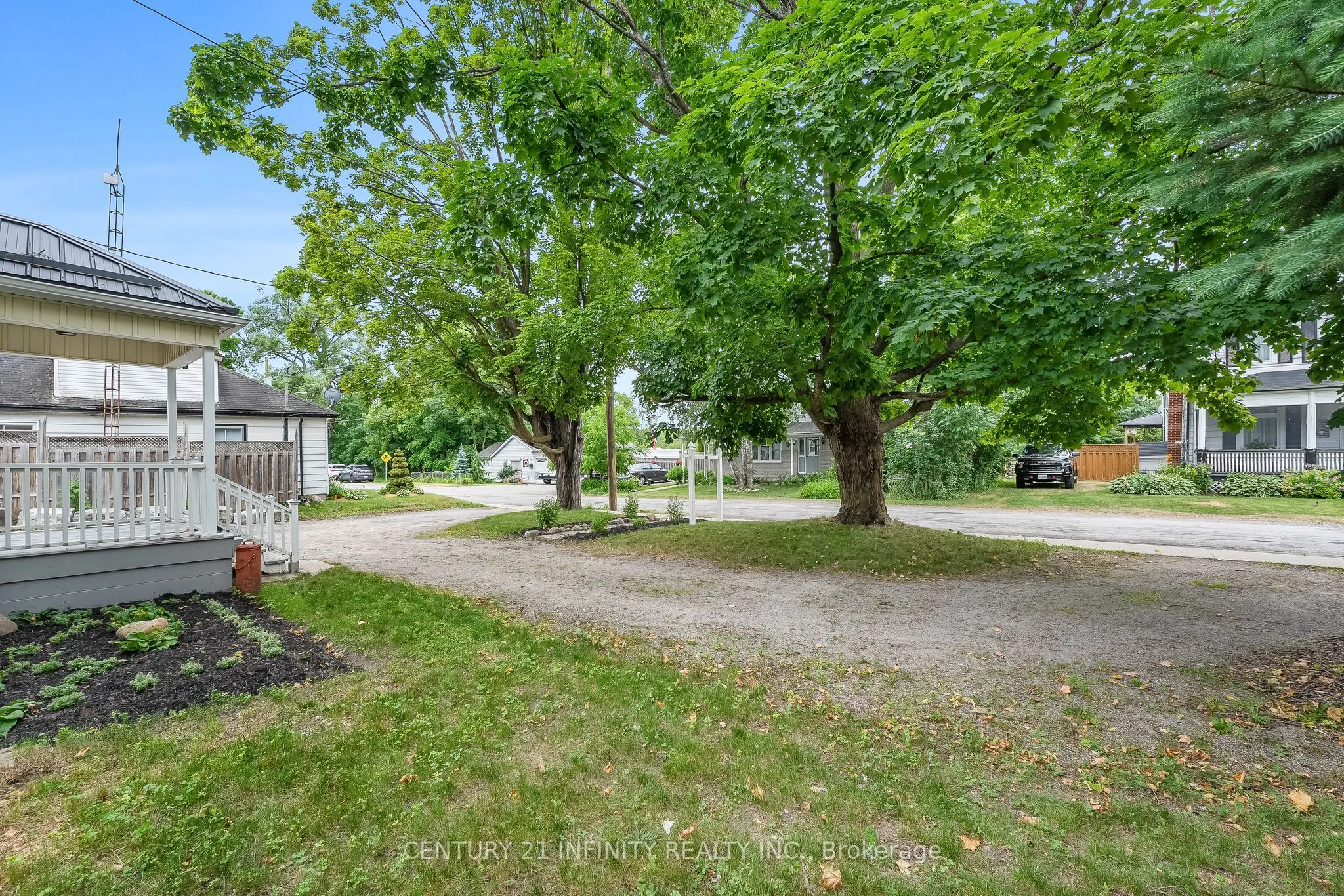128 Glengarry Road