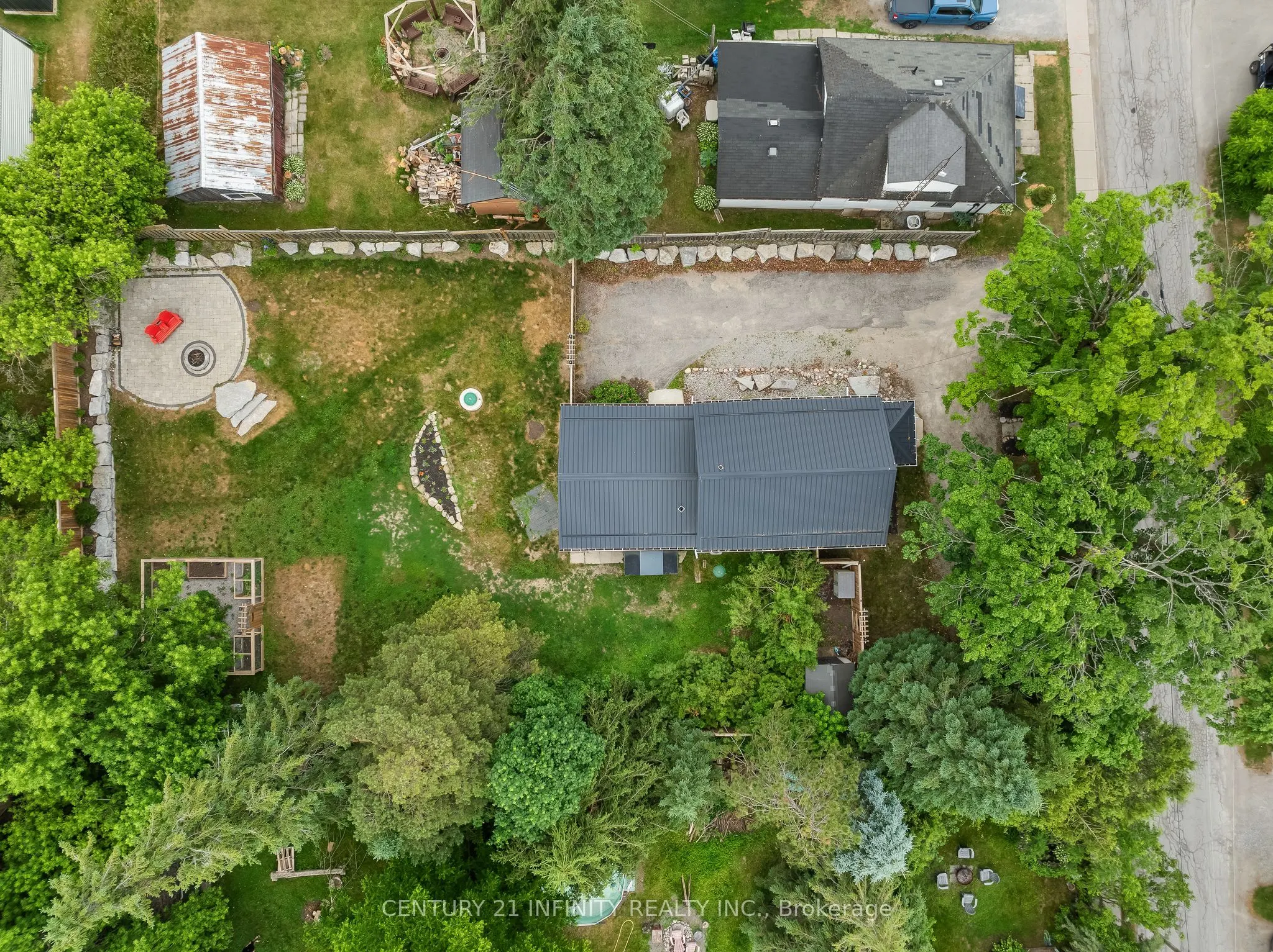 128 Glengarry Road