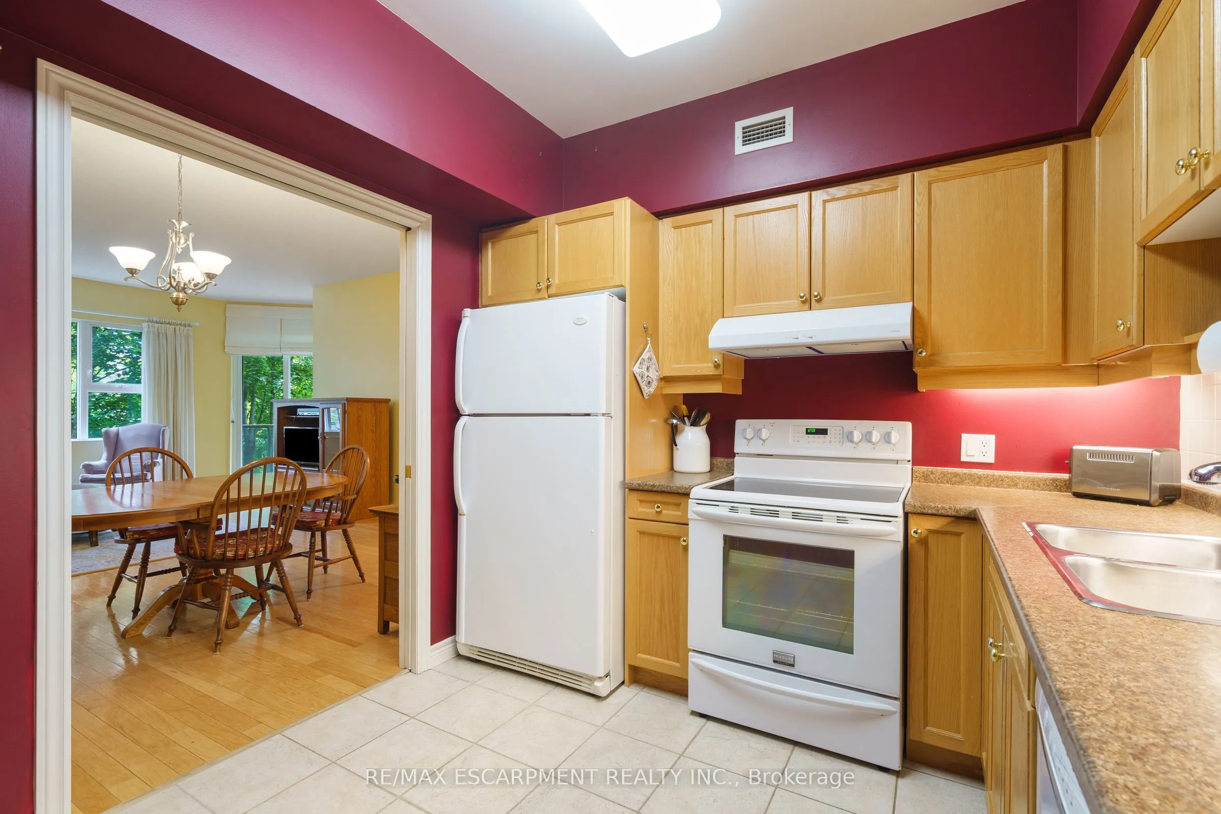 77 Governors Road, #102