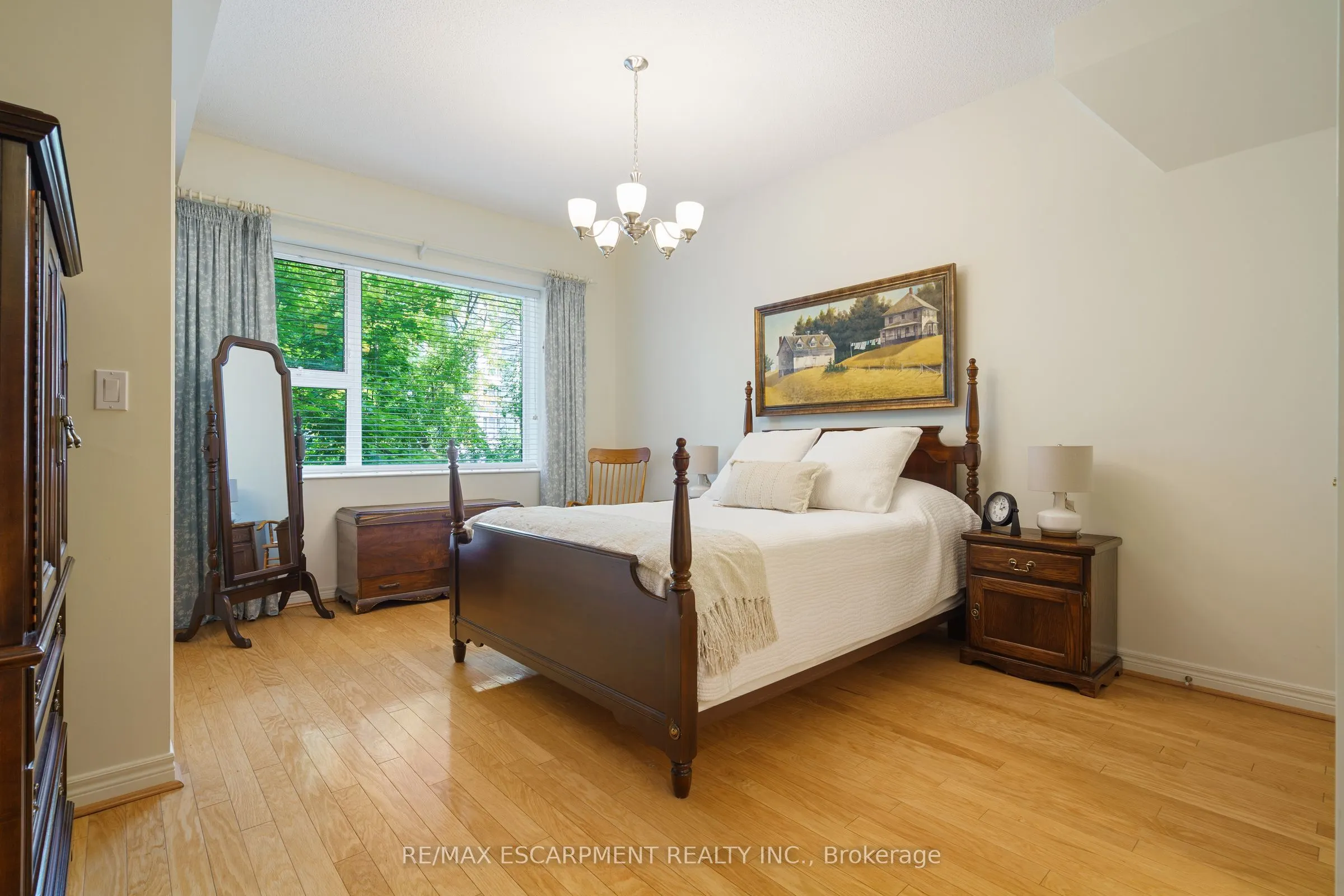 77 Governors Road, #102