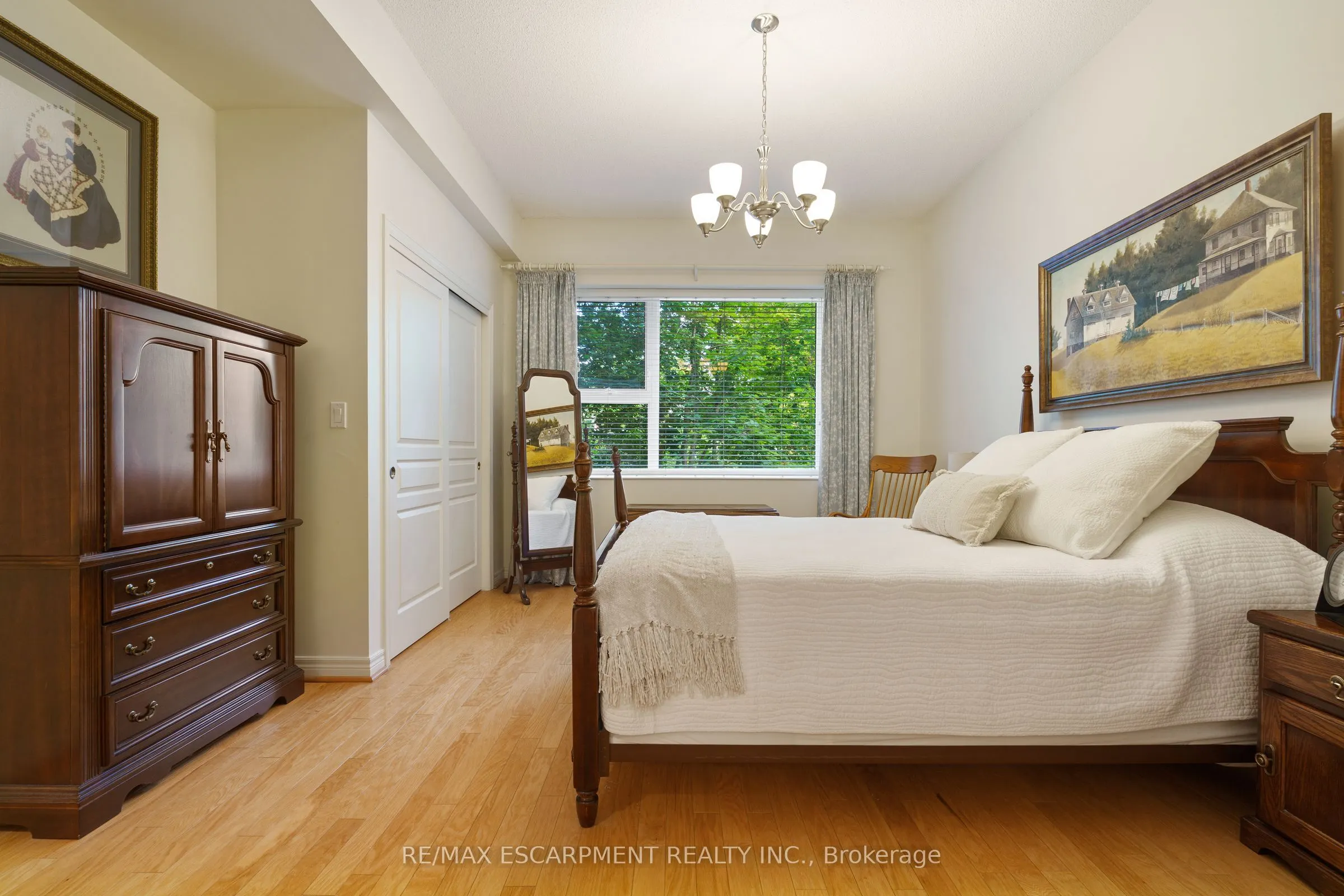 77 Governors Road, #102