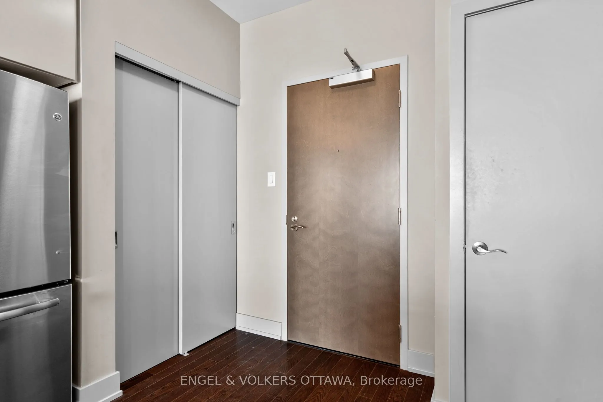 88 Richmond Road, #708