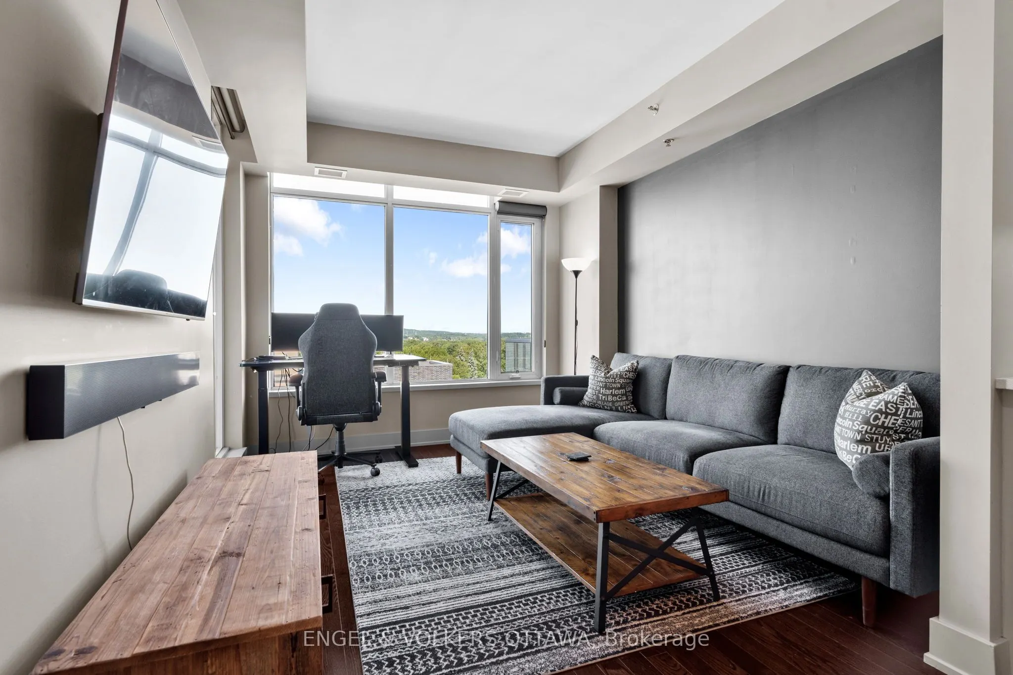 88 Richmond Road, #708