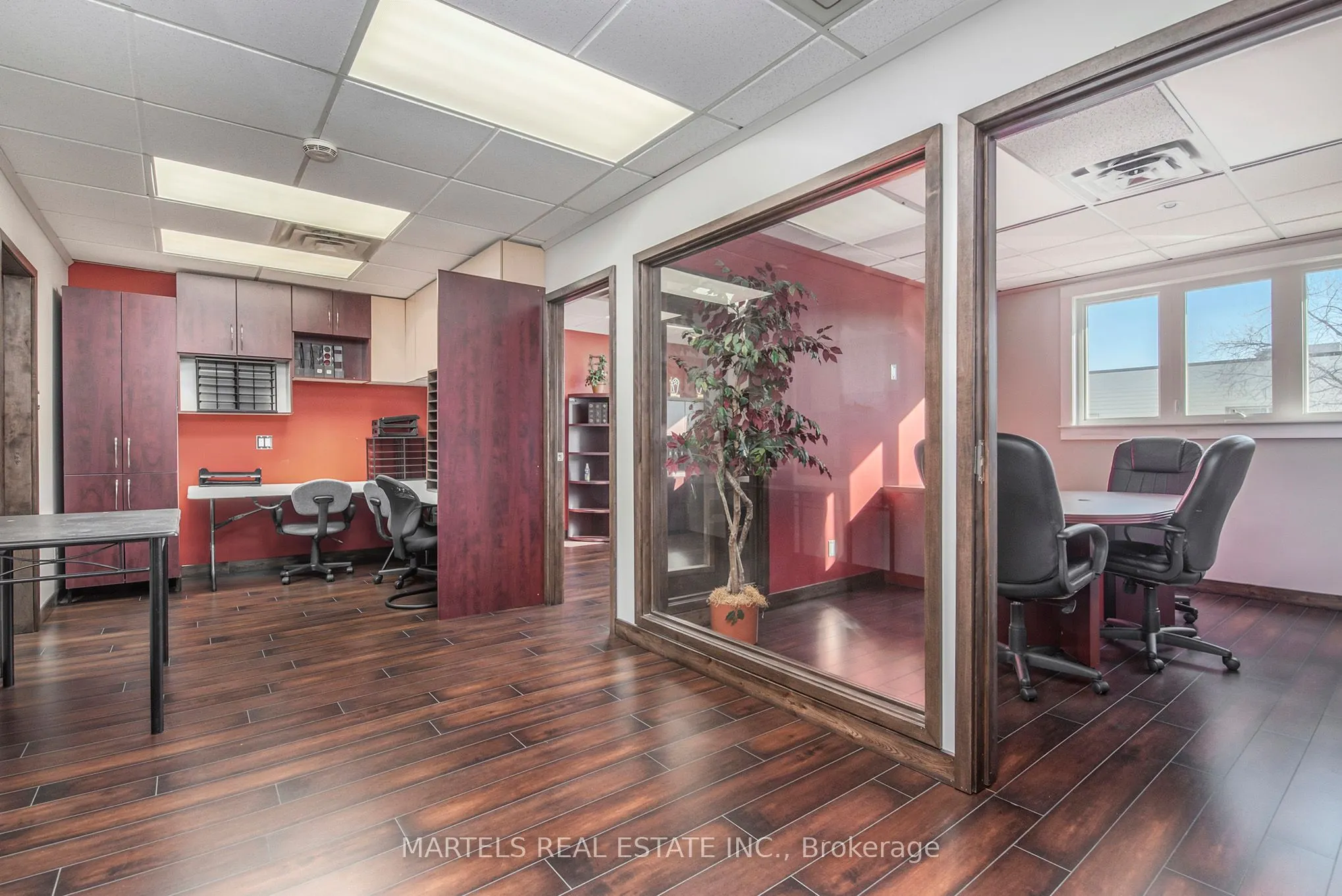 5480 Canotek Road, #14