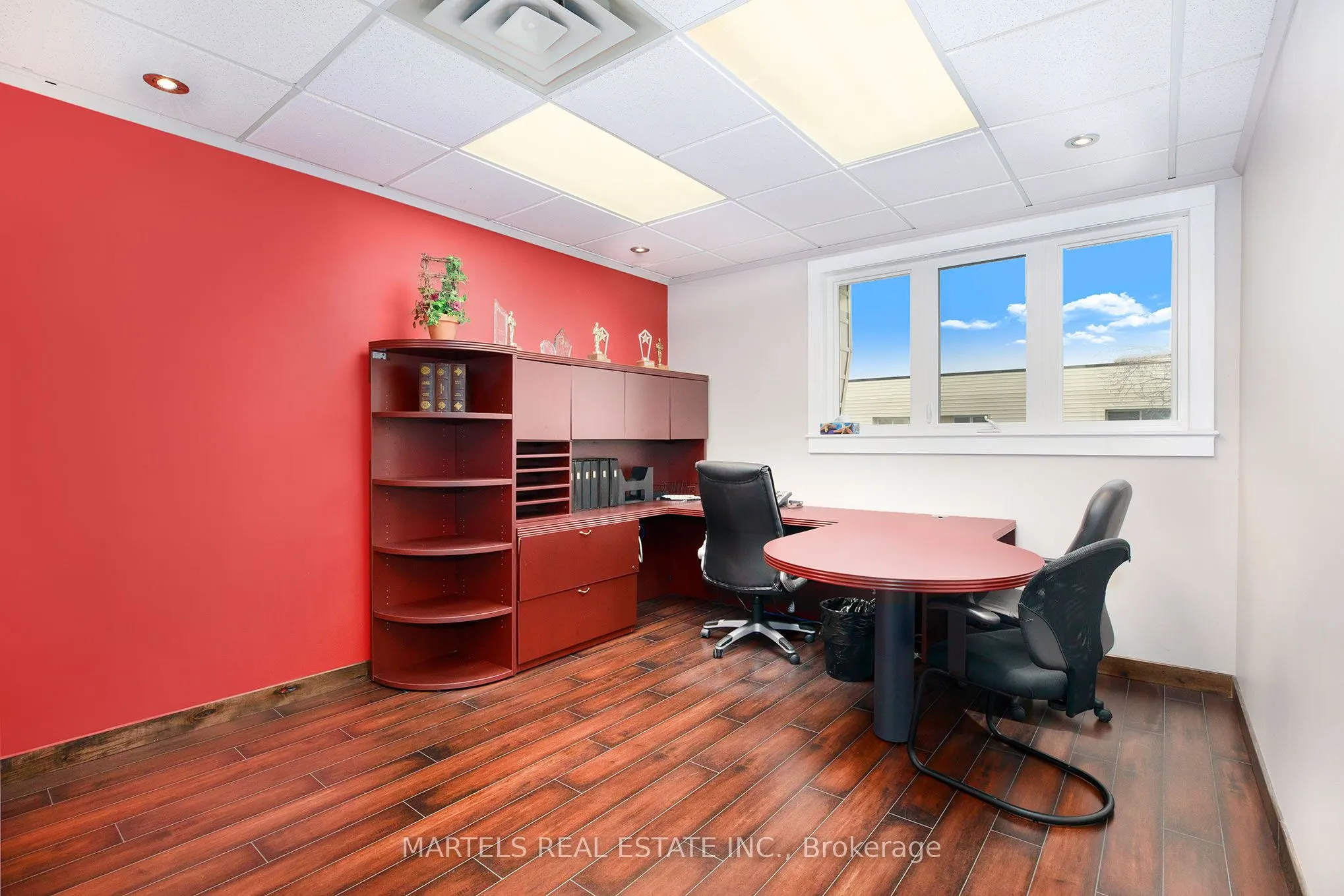 5480 Canotek Road, #14