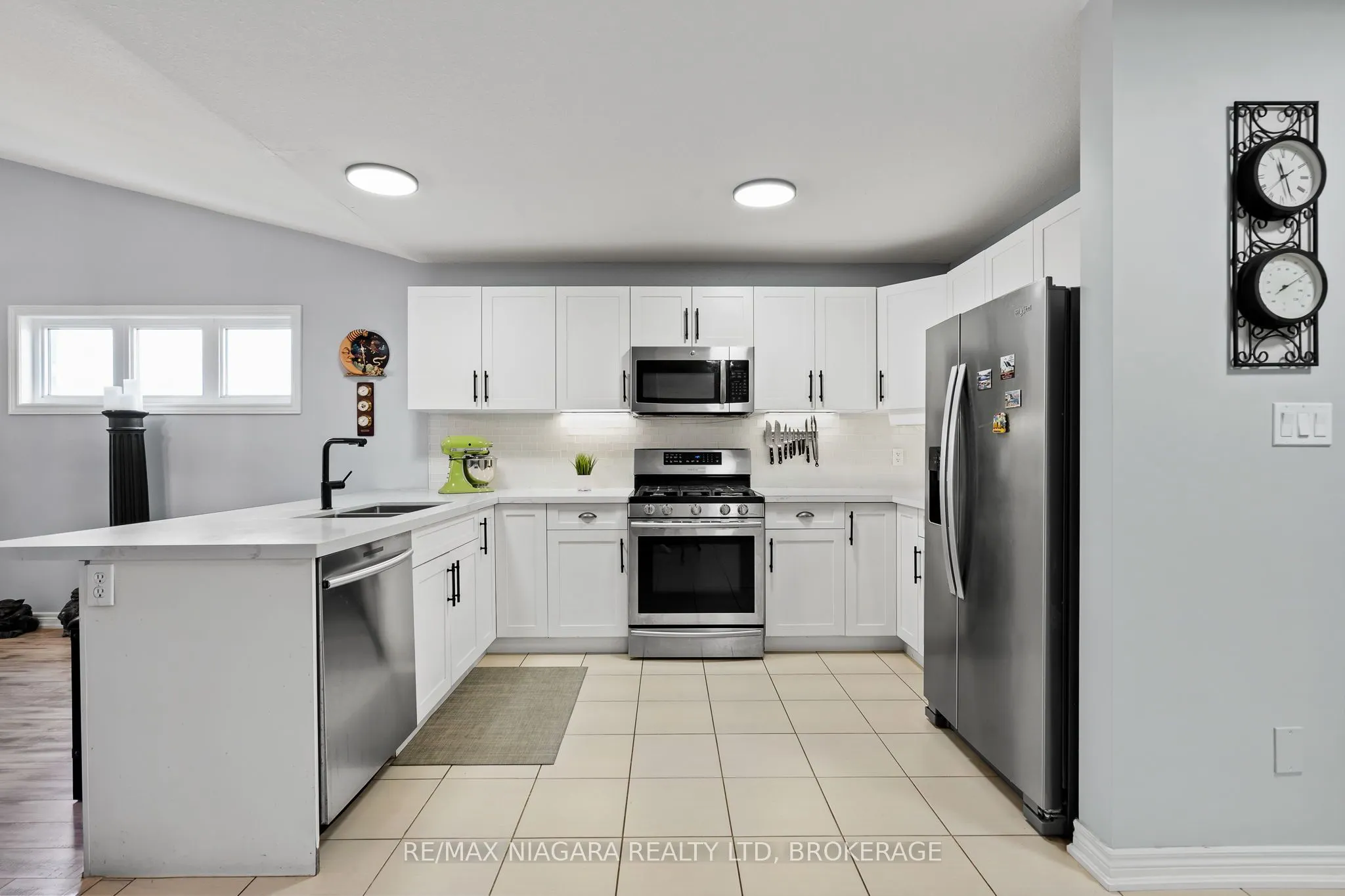 149 Roselawn Crescent