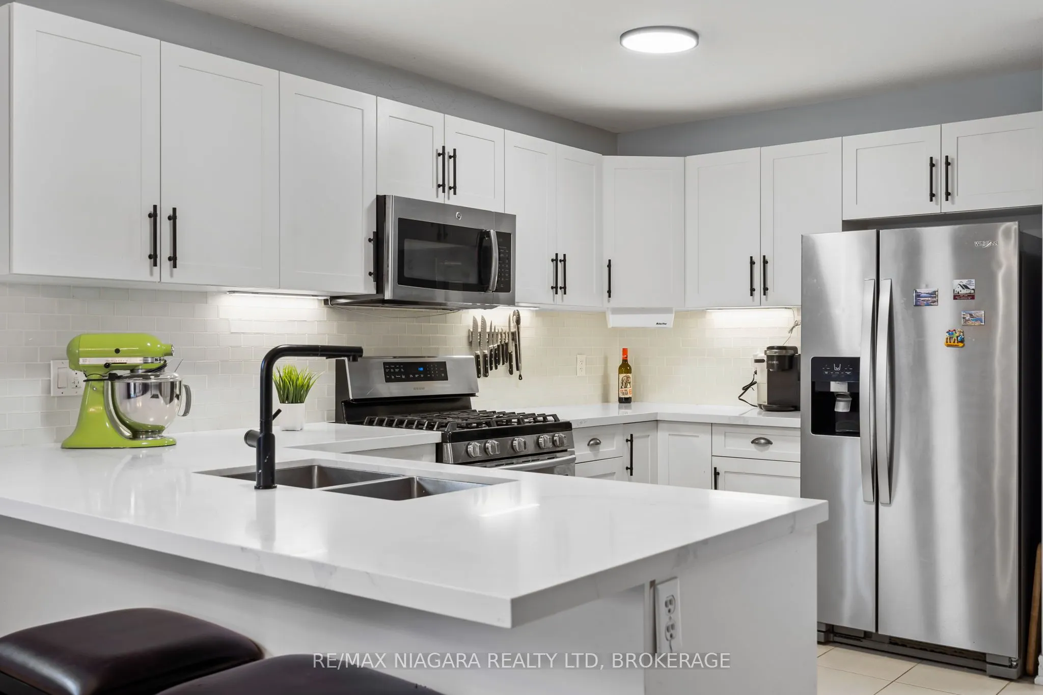 149 Roselawn Crescent