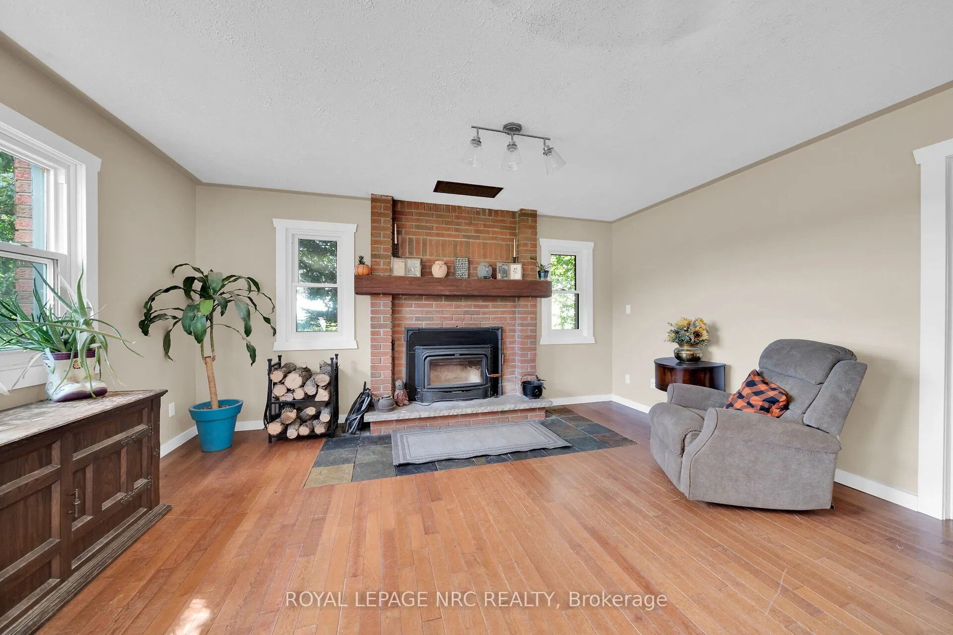 1210 Concession 4 Road