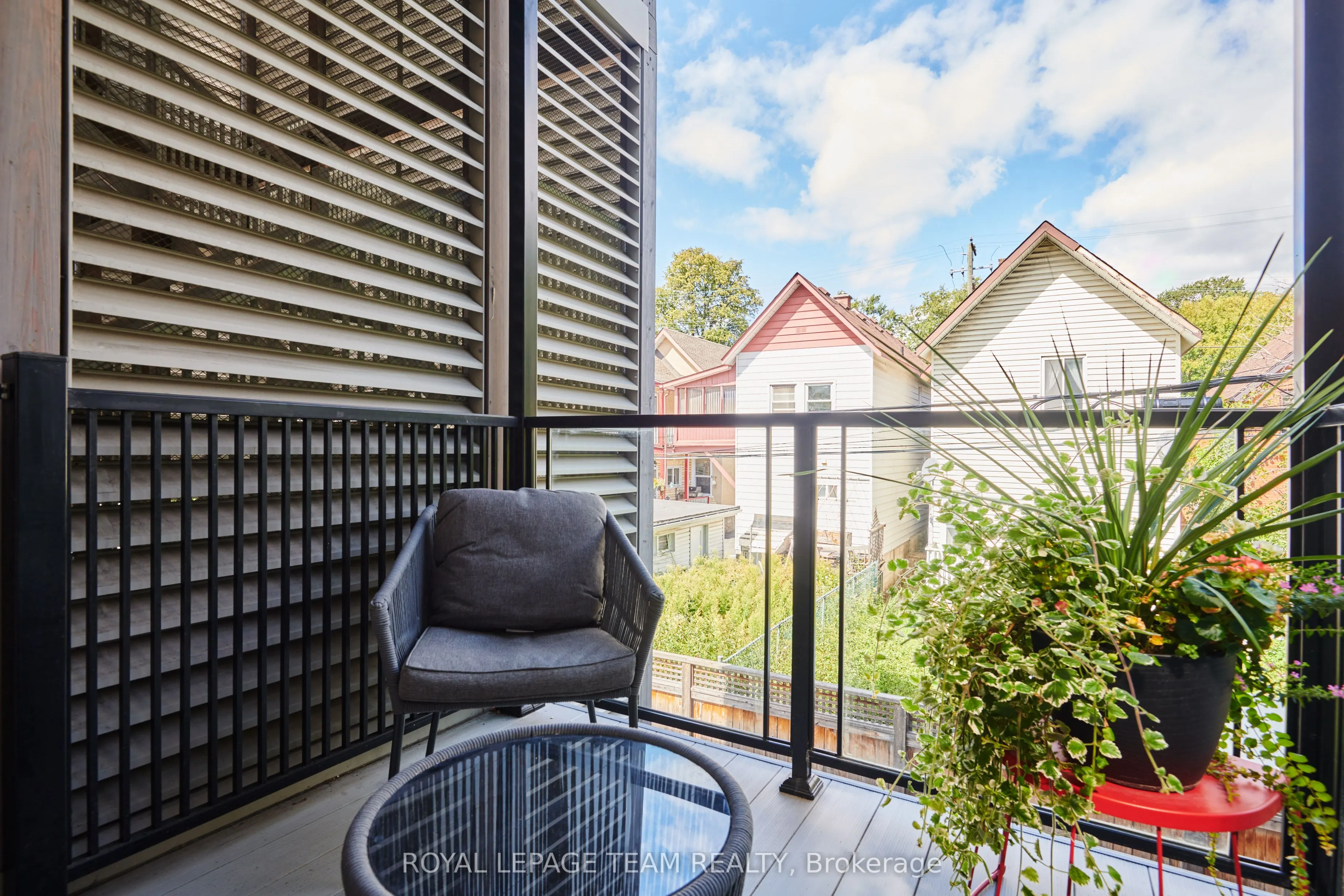 515 Gladstone Avenue, #3