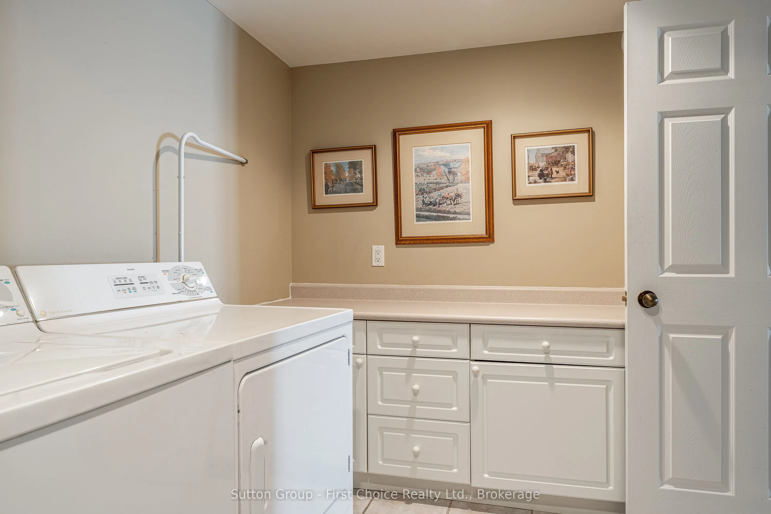 46 Frances Street W, #3