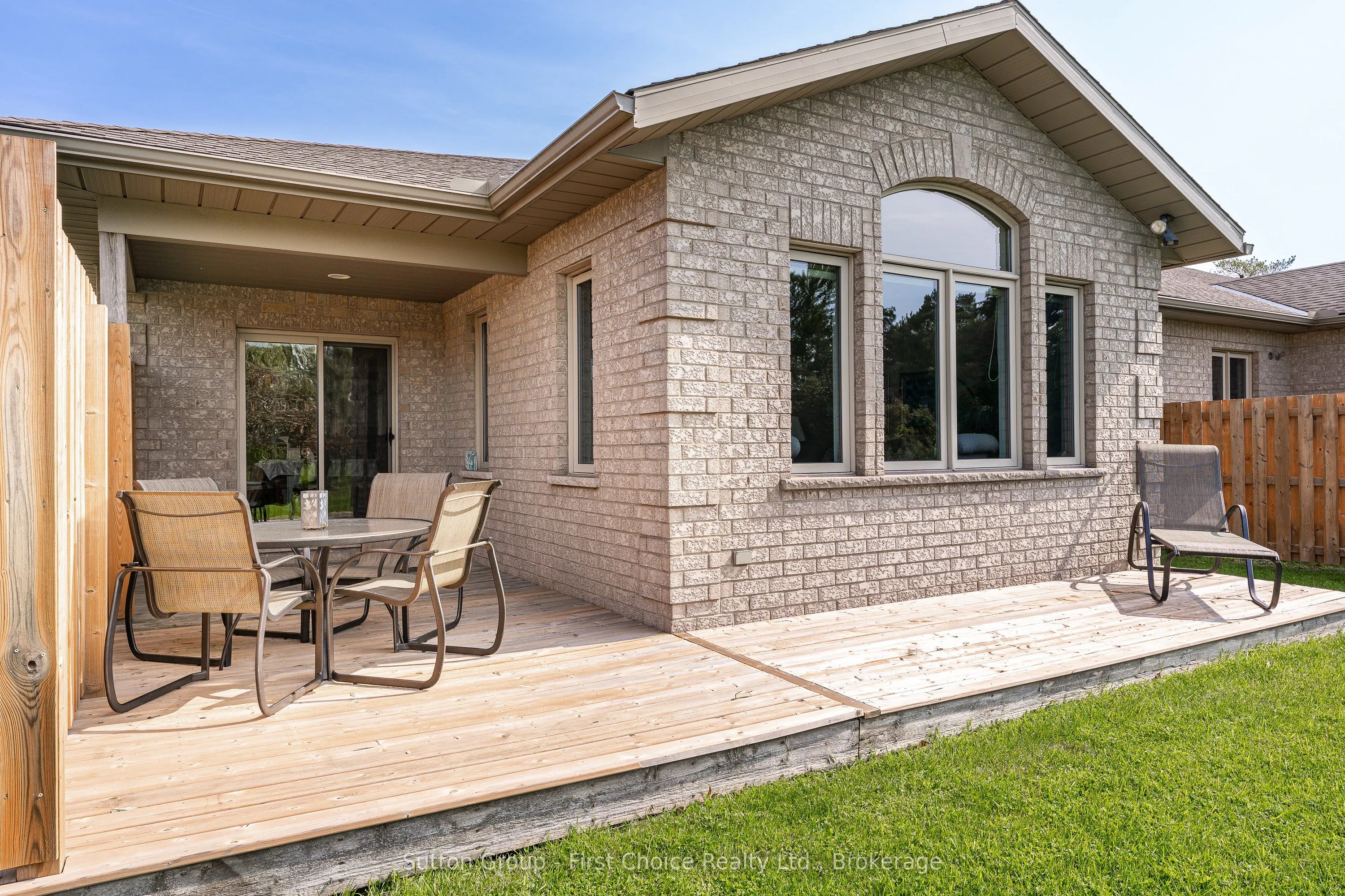 46 Frances Street W, #3