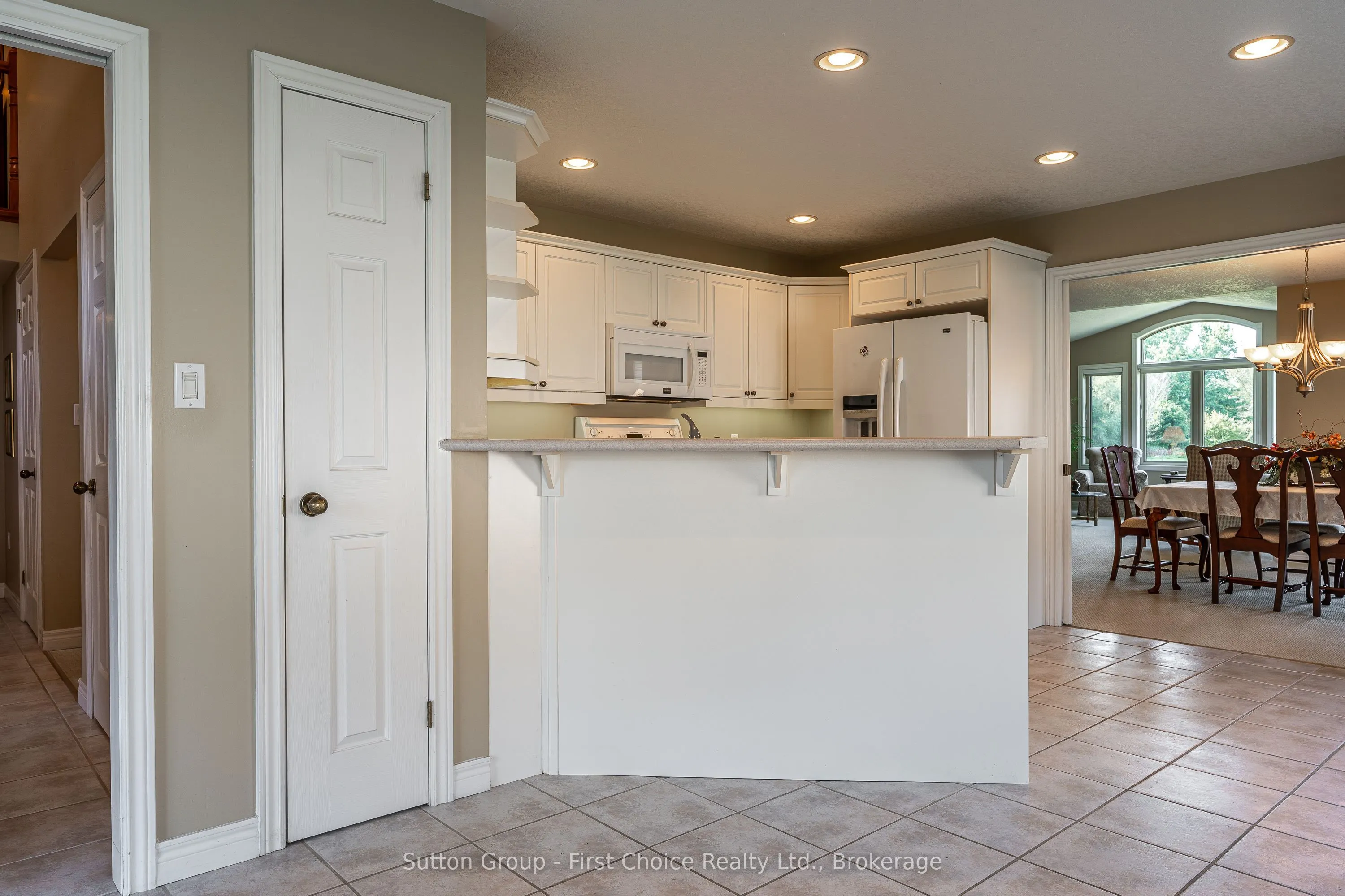 46 Frances Street W, #3