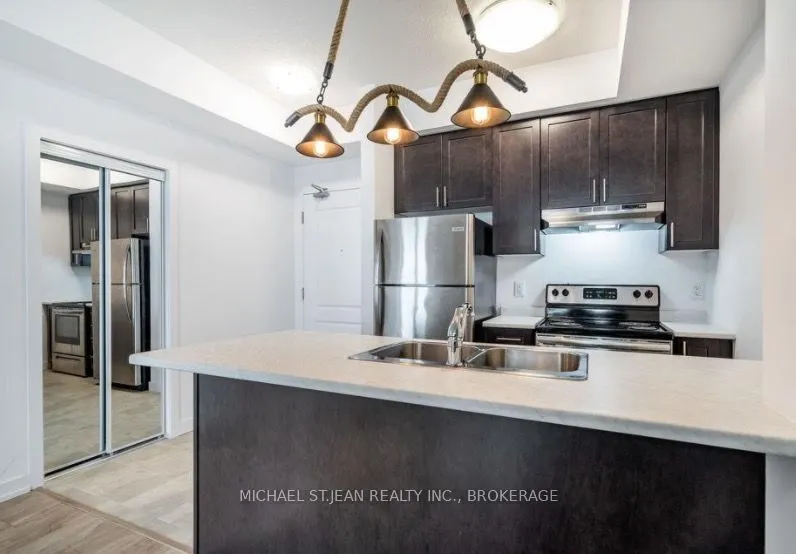81 Robinson Street, #503