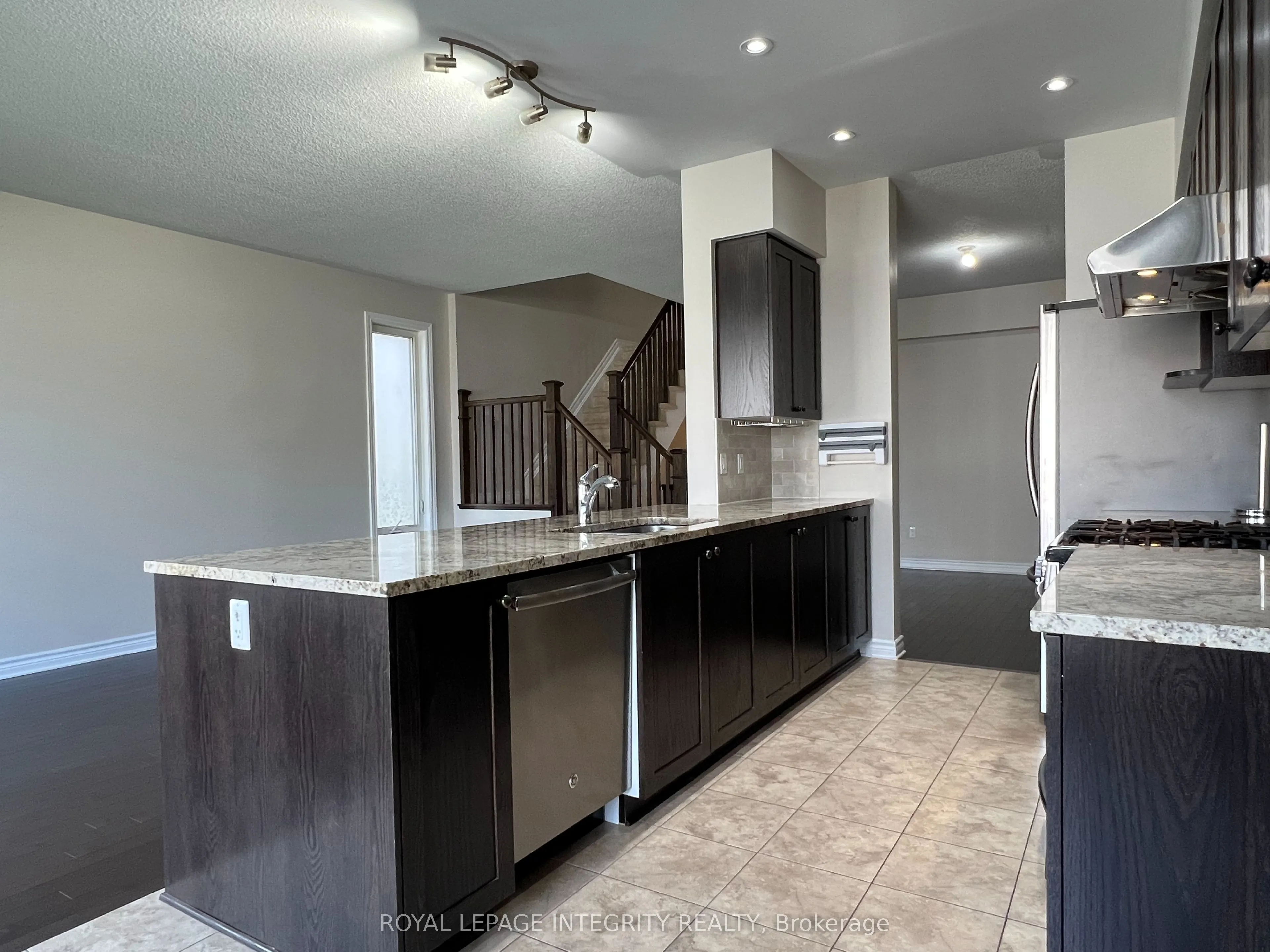 158 Popplewell Crescent