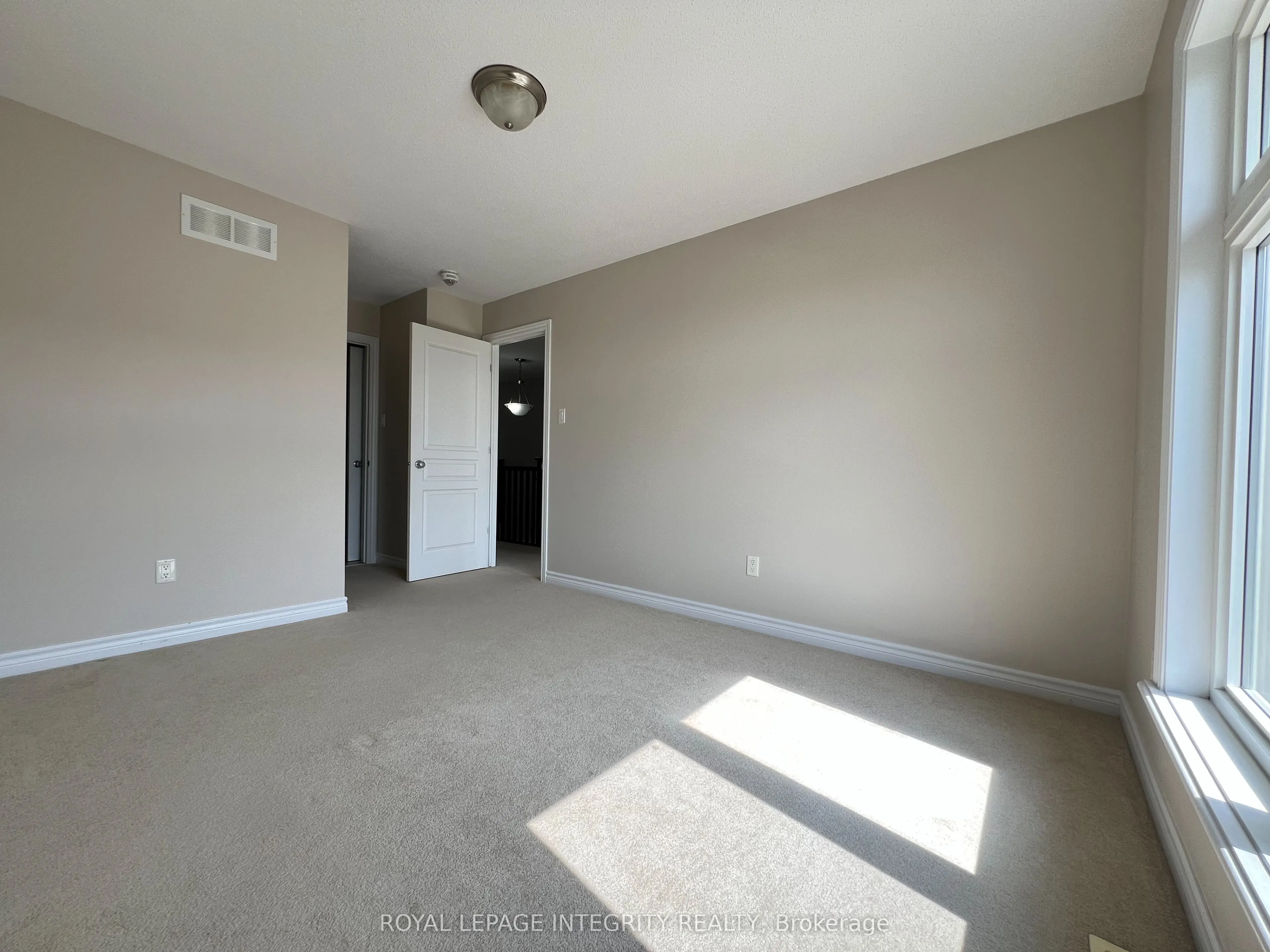 158 Popplewell Crescent