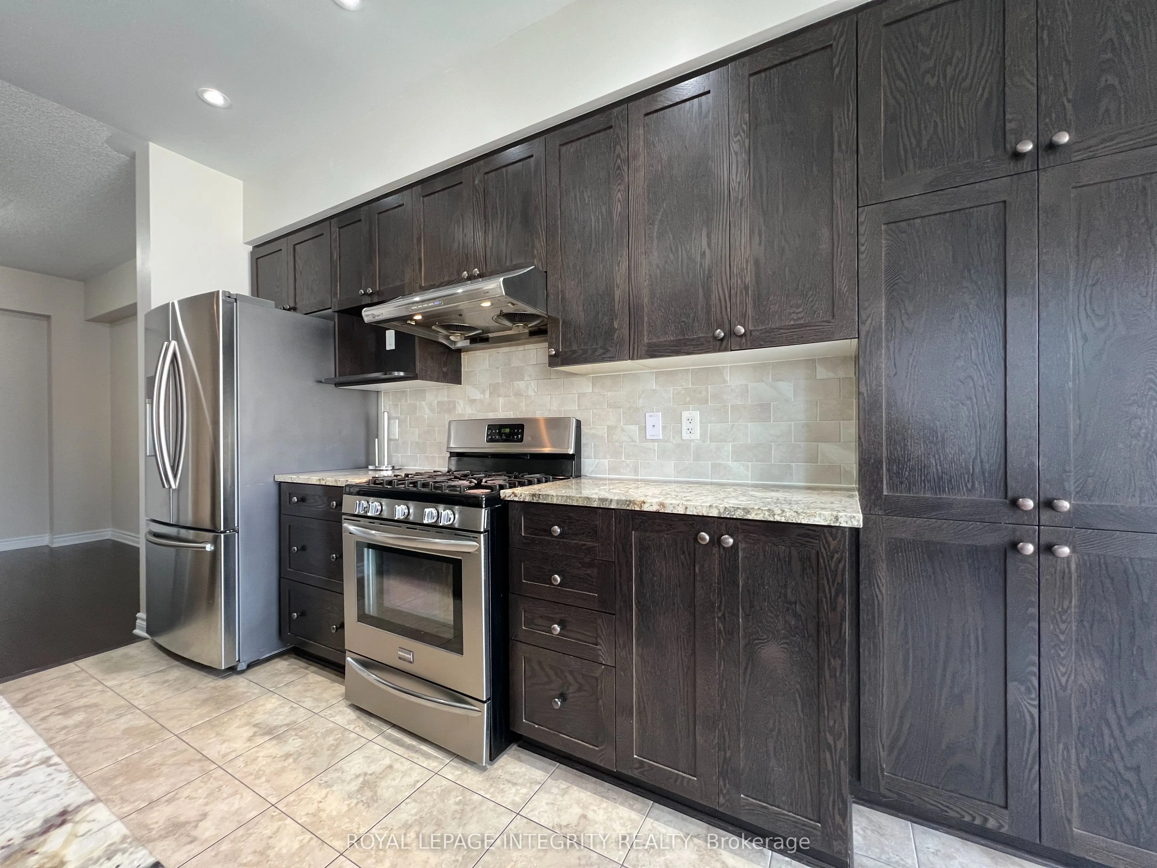 158 Popplewell Crescent