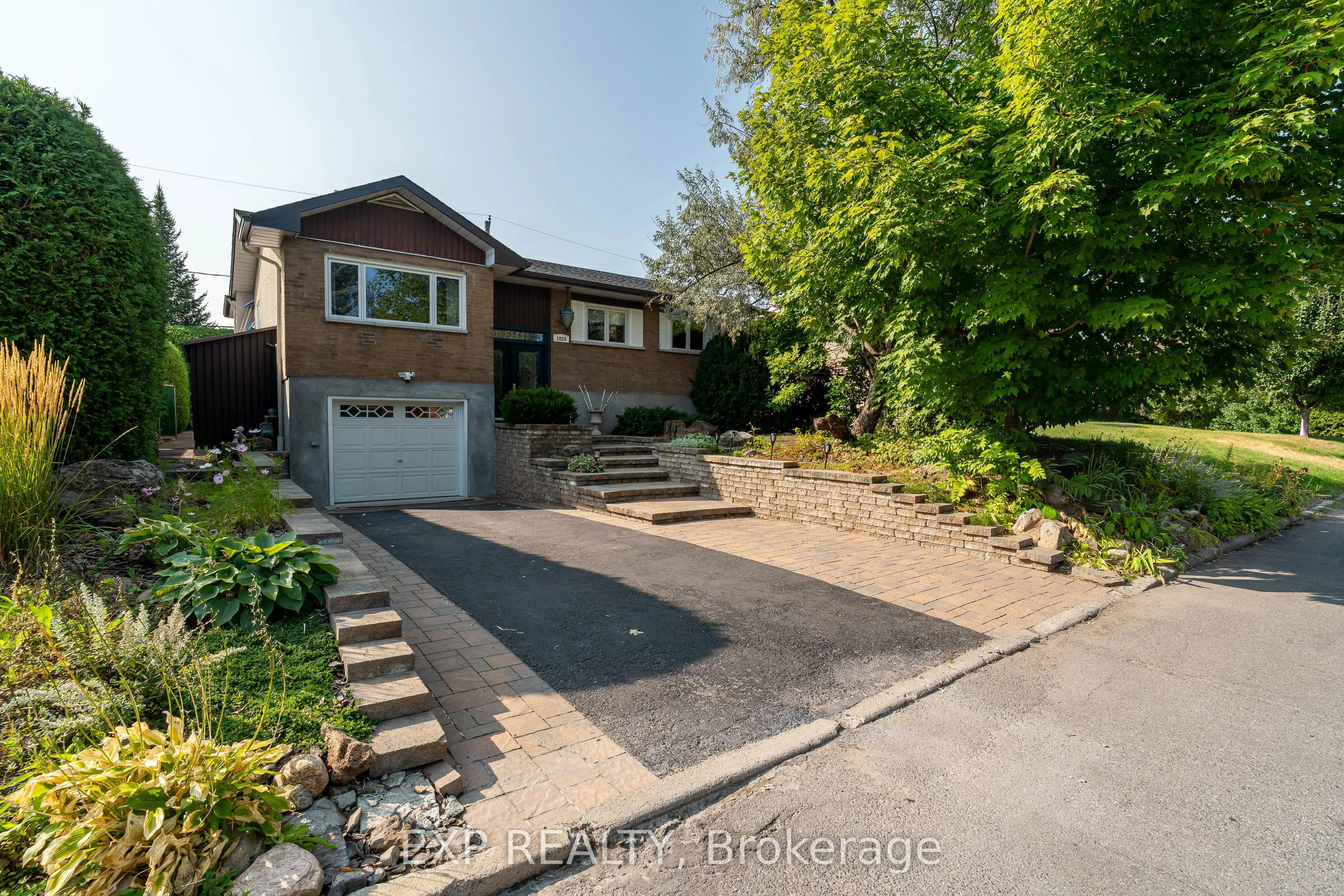 1828 Lorraine Avenue
