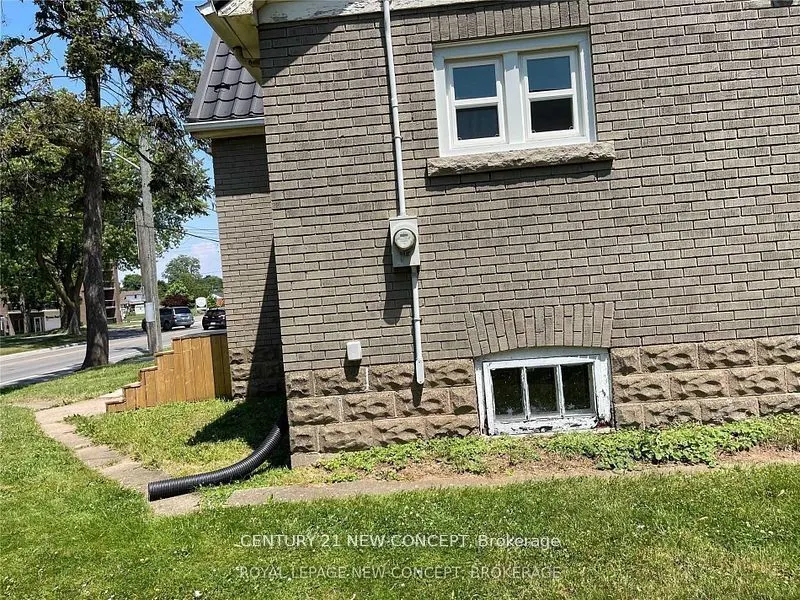6566 Drummond Road