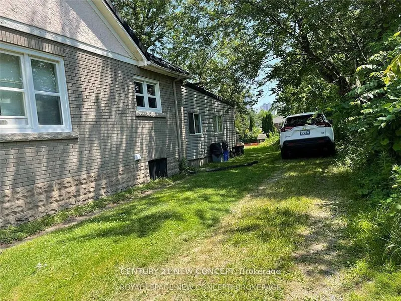 6566 Drummond Road