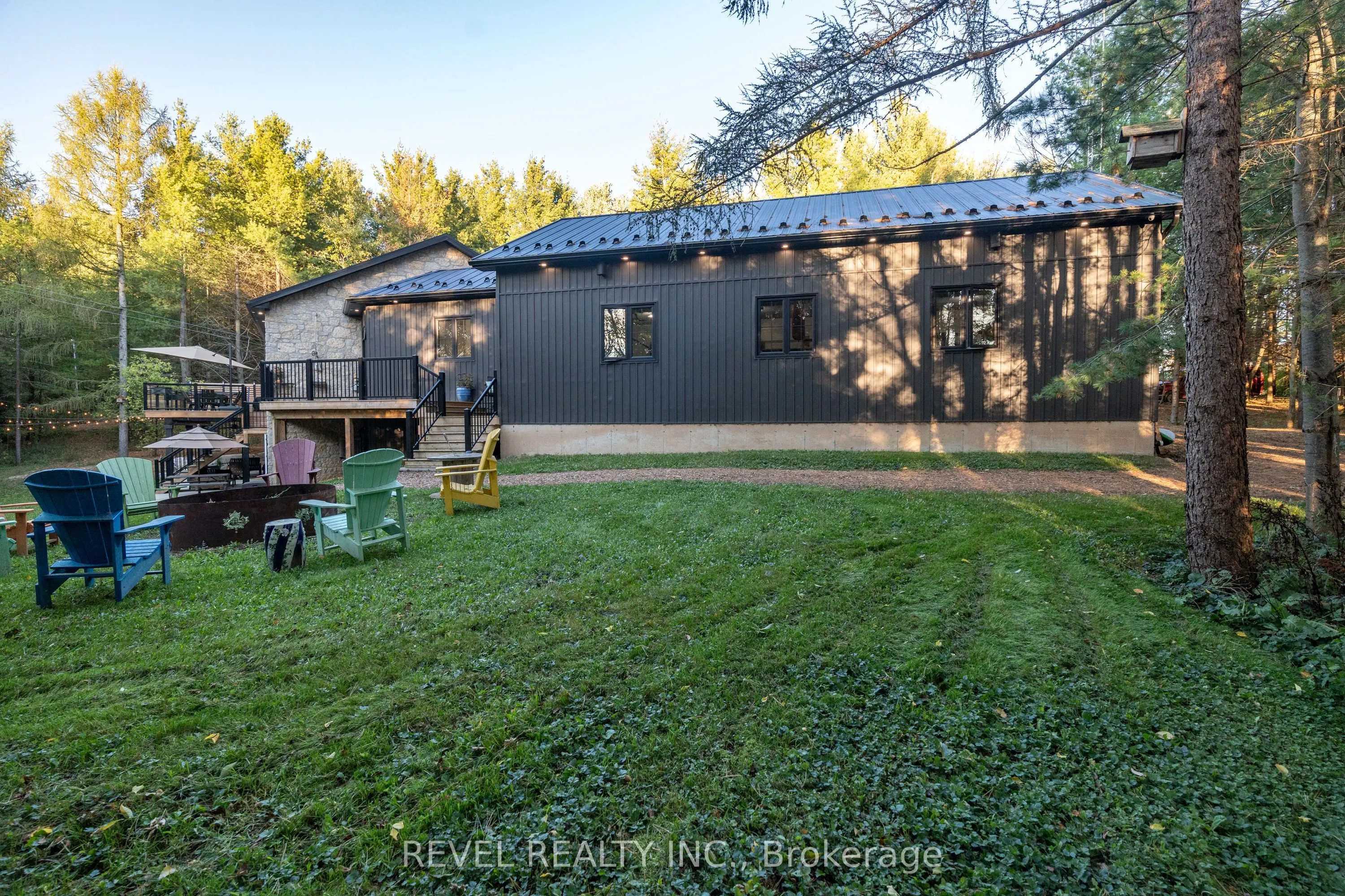 7404 Wellington Road