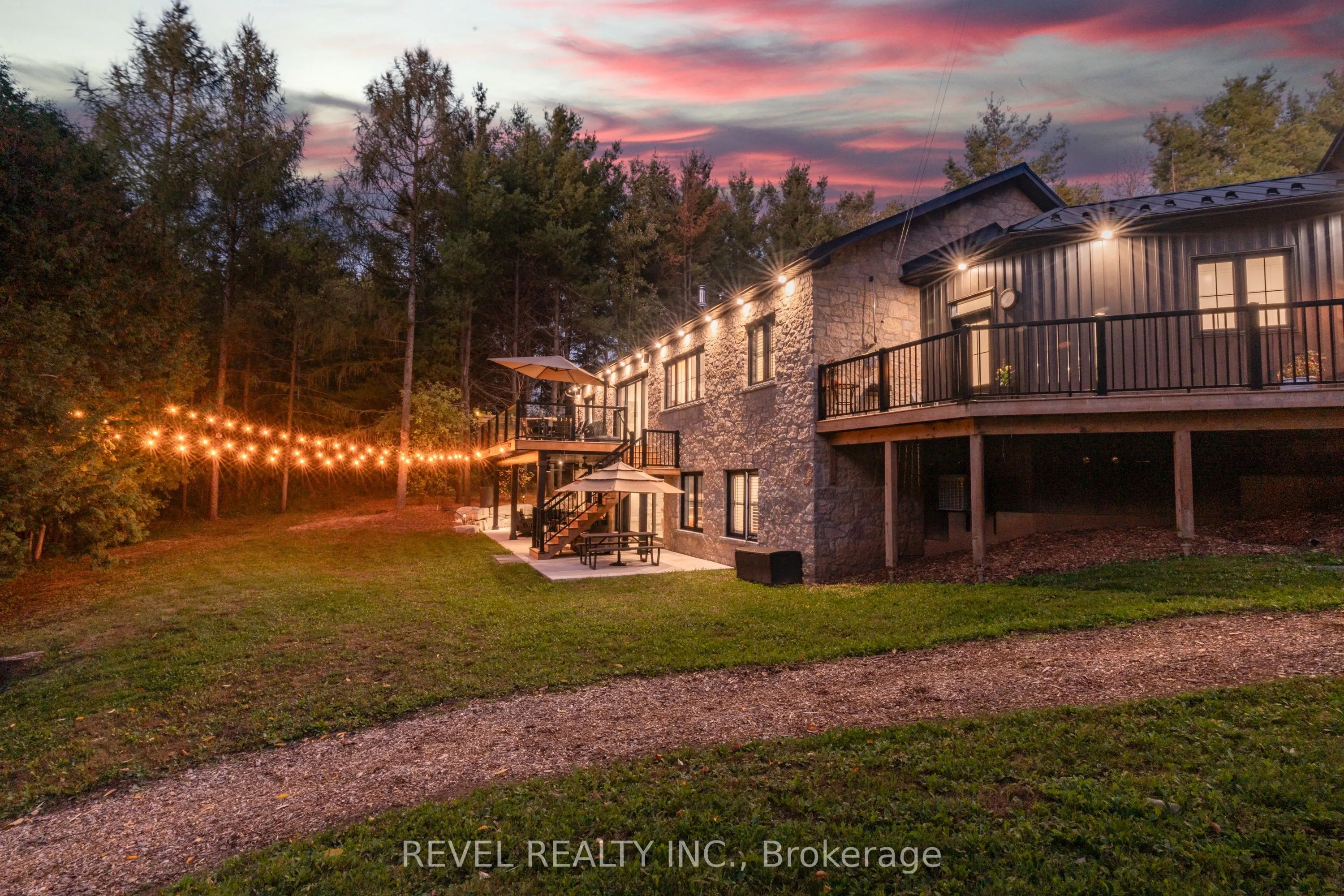 7404 Wellington Road