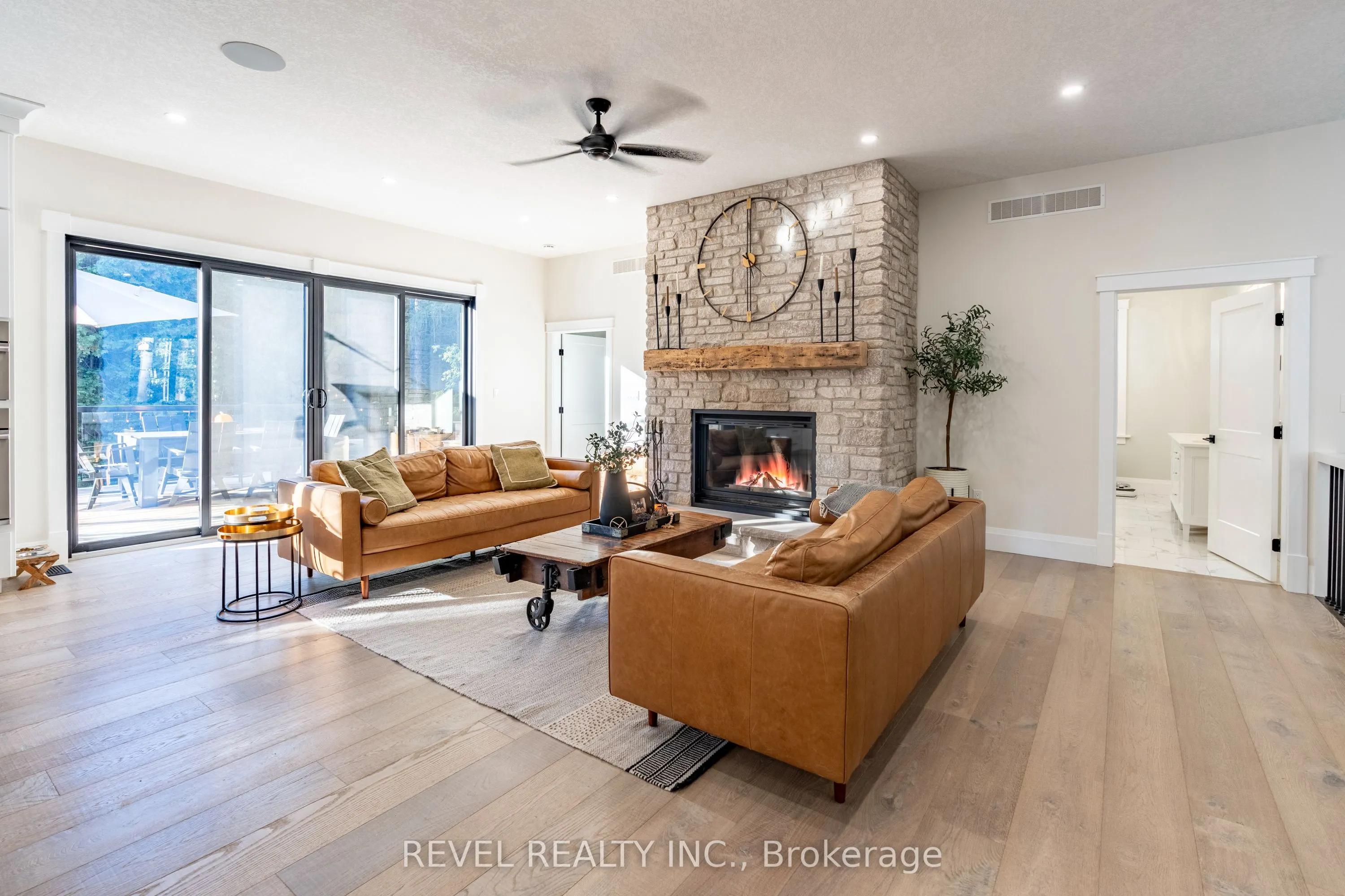 7404 Wellington Road