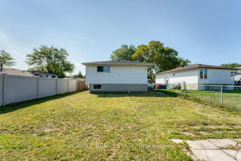 10649 Halstead Crescent