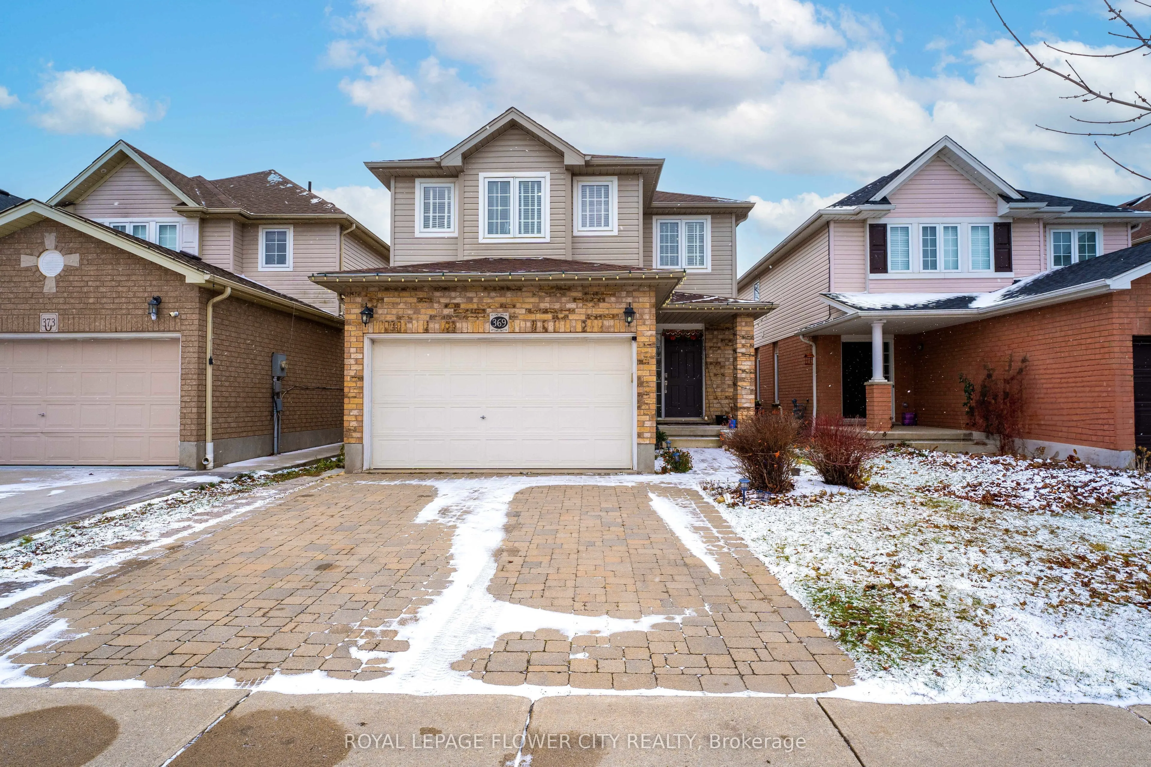 369 Thomas Slee Drive