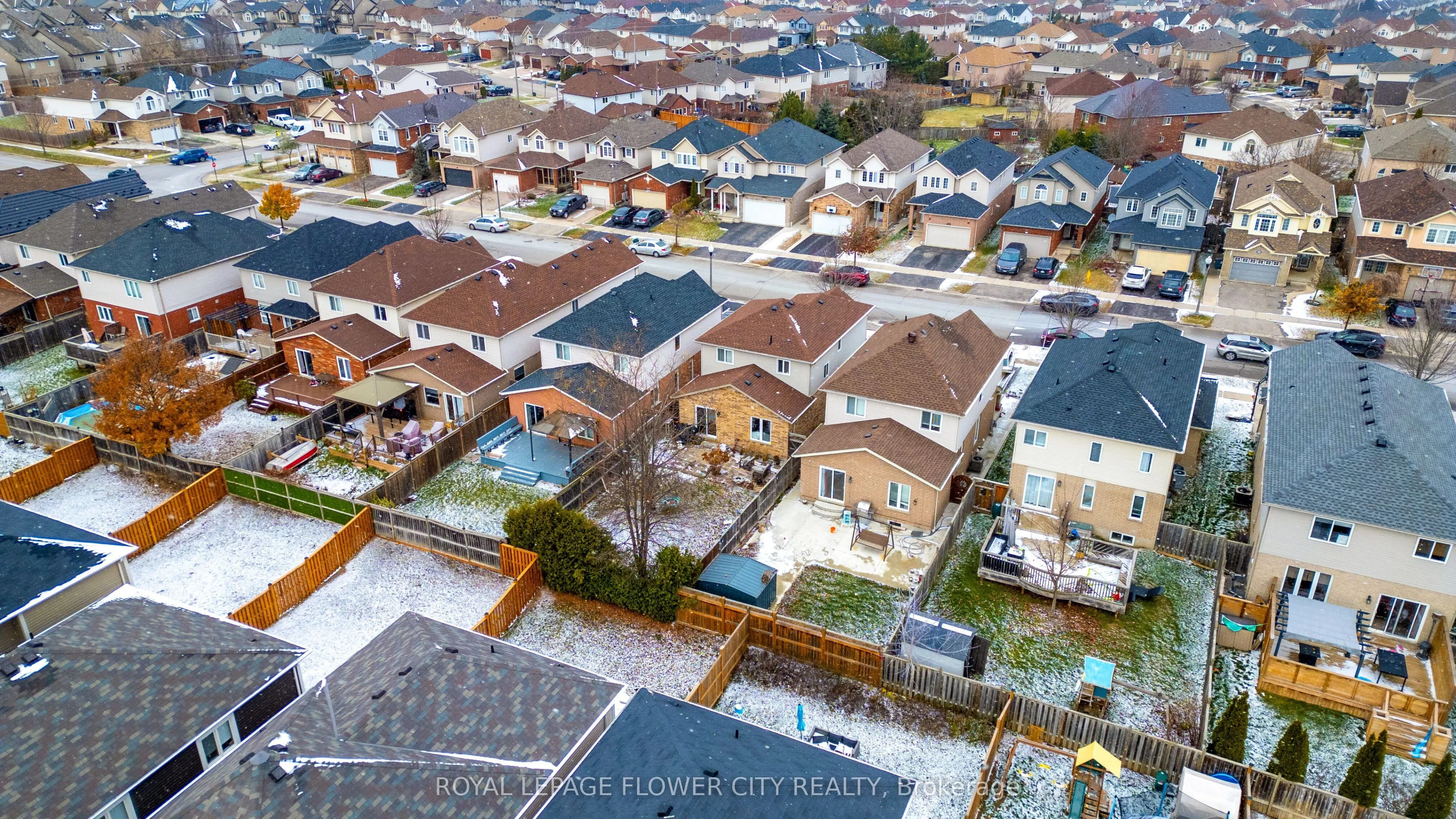 369 Thomas Slee Drive
