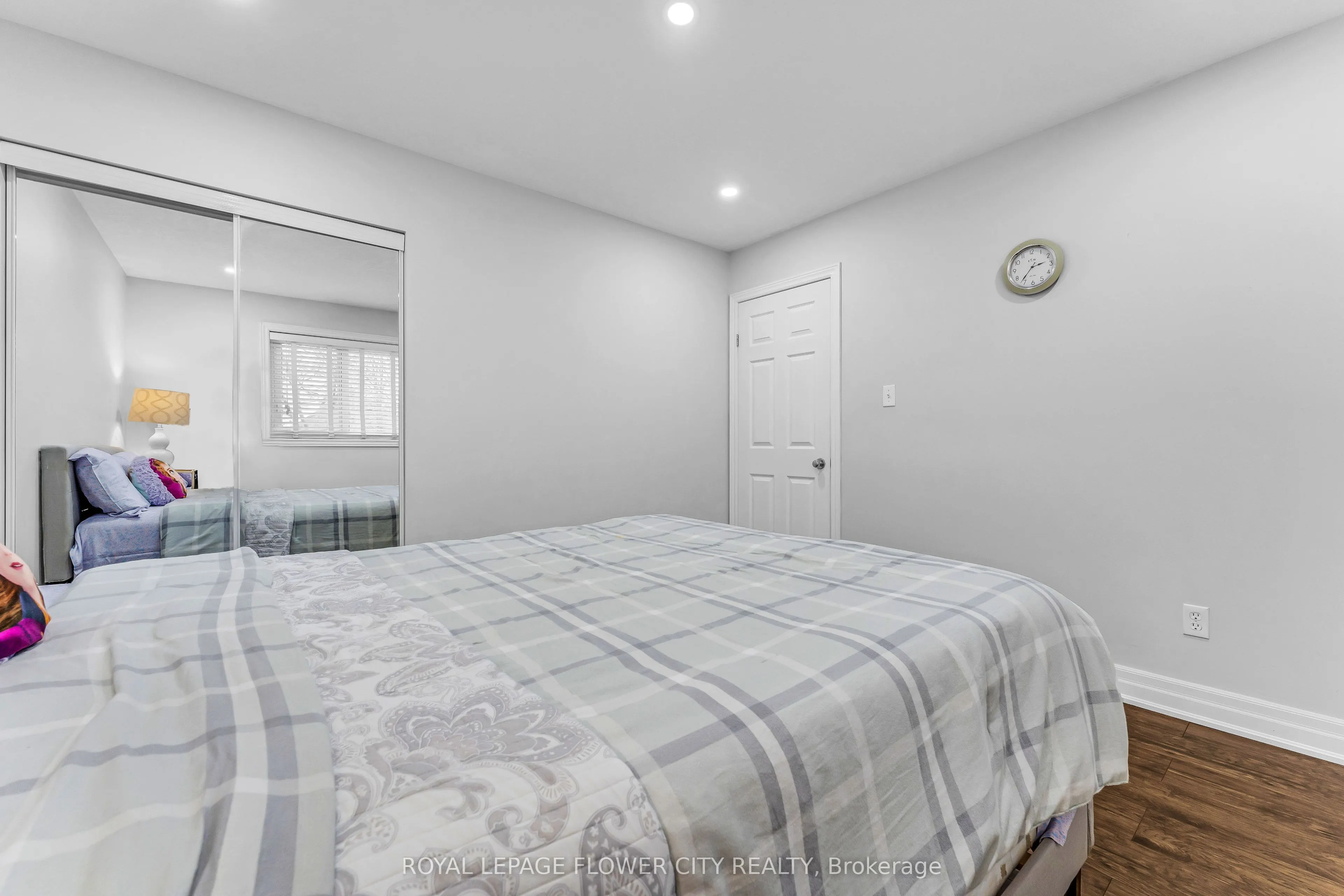 369 Thomas Slee Drive