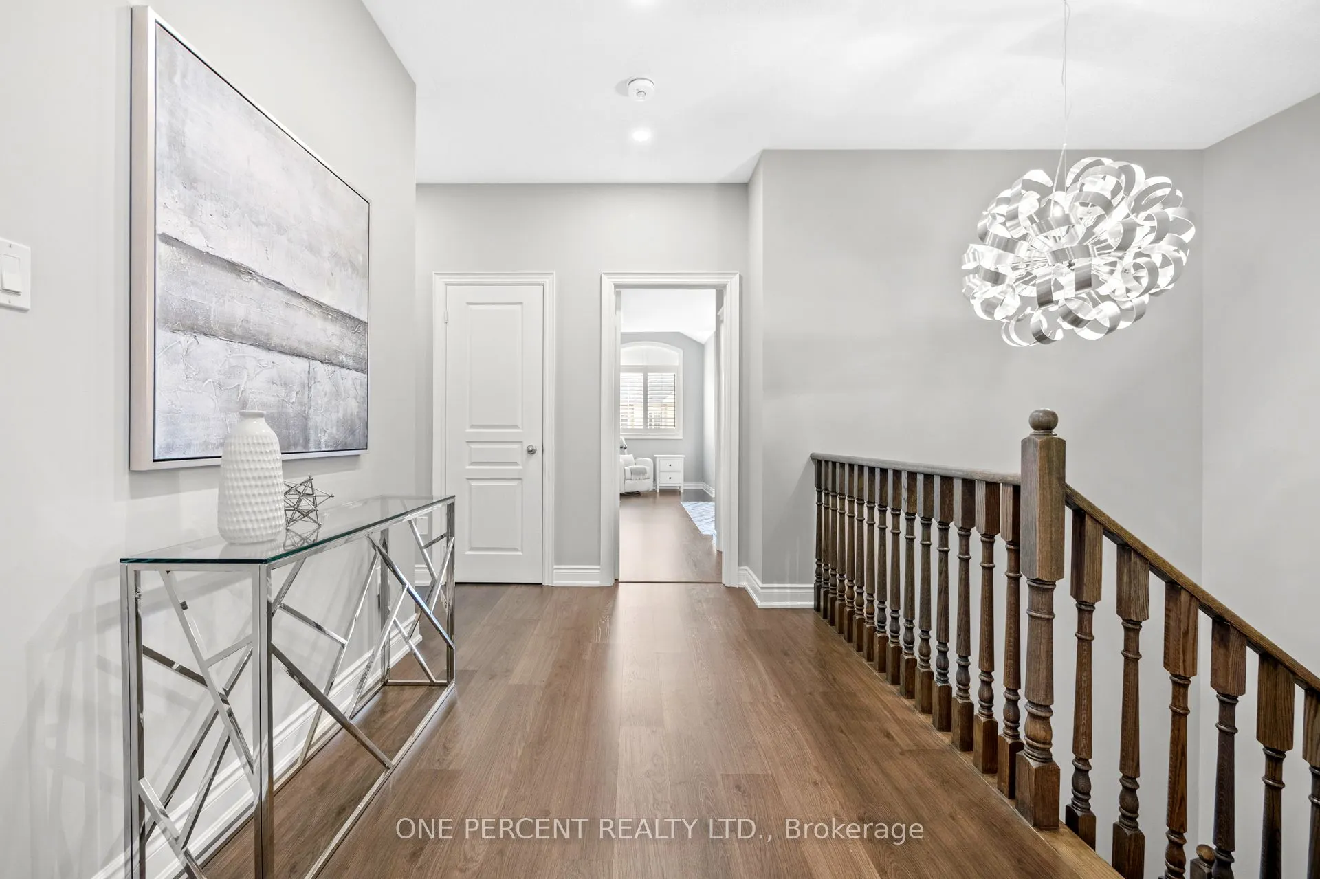 107 Avanti Crescent