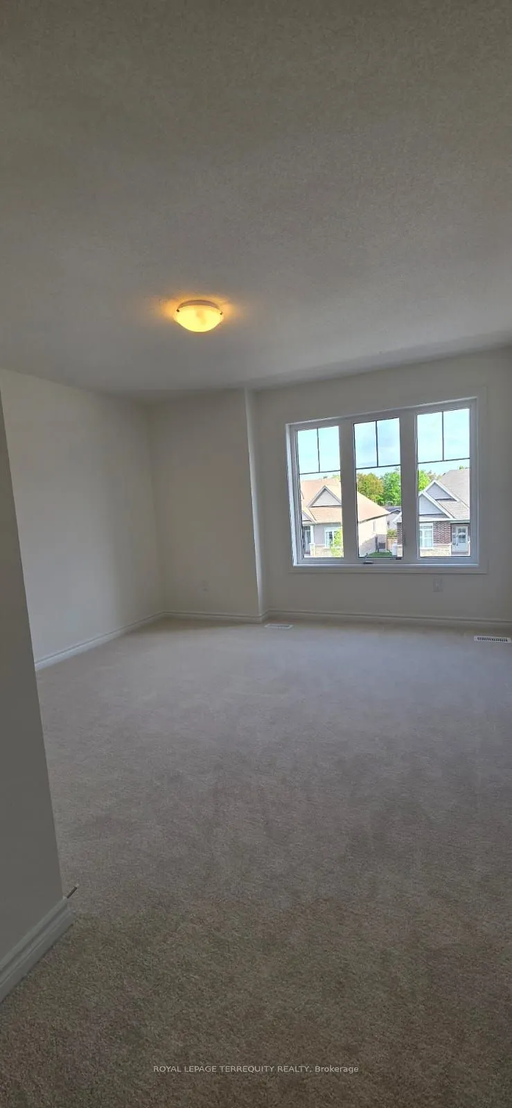34 Hillcroft Way