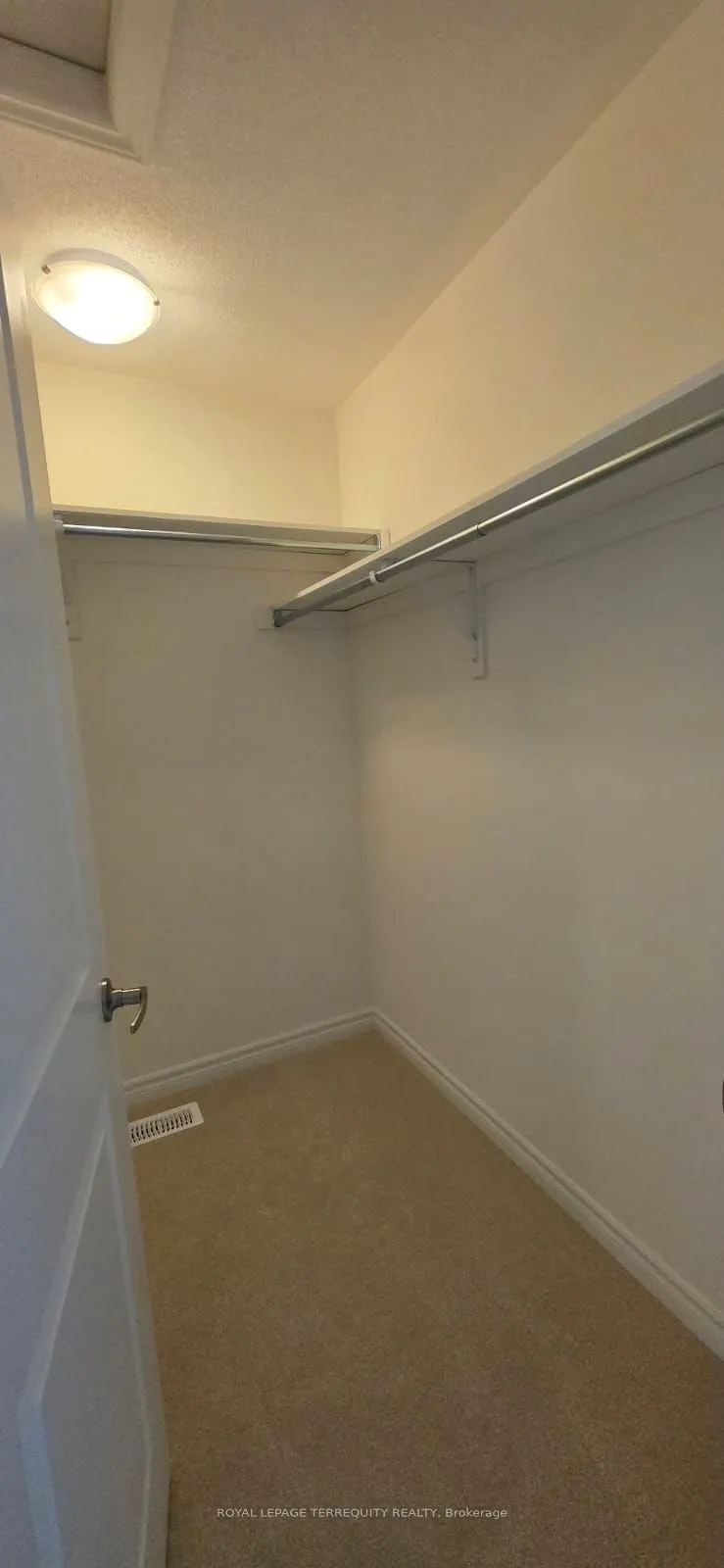 34 Hillcroft Way