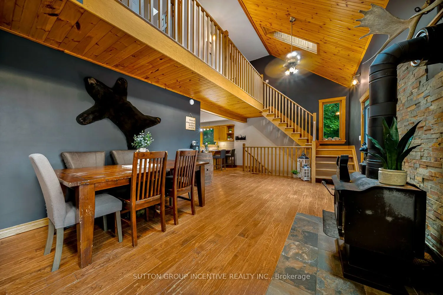 806 CLEARWATER LAKE Road