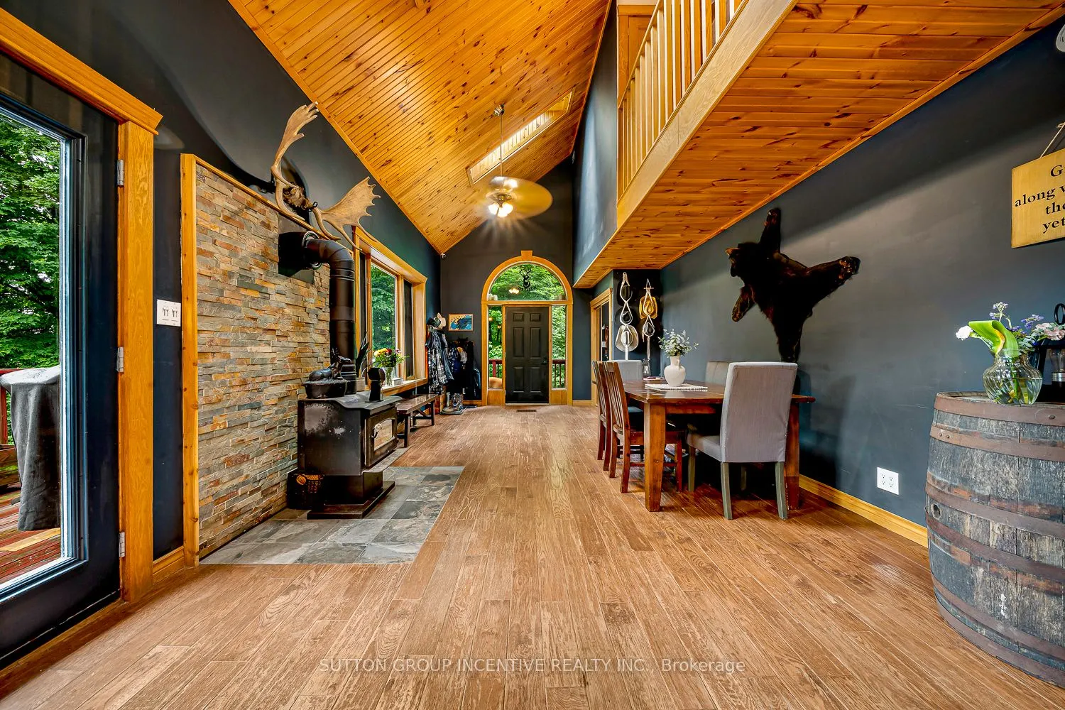806 CLEARWATER LAKE Road