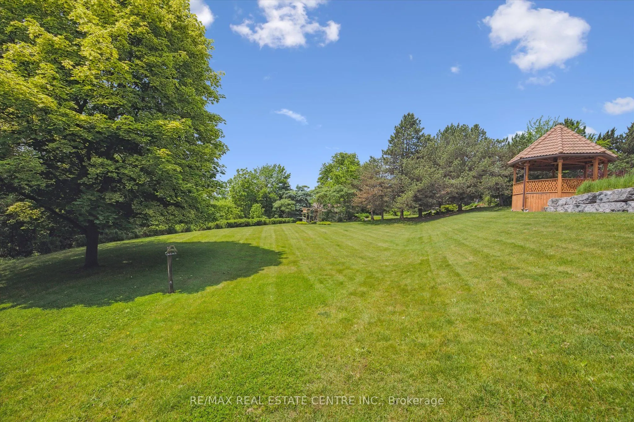 211 Edgehill Drive