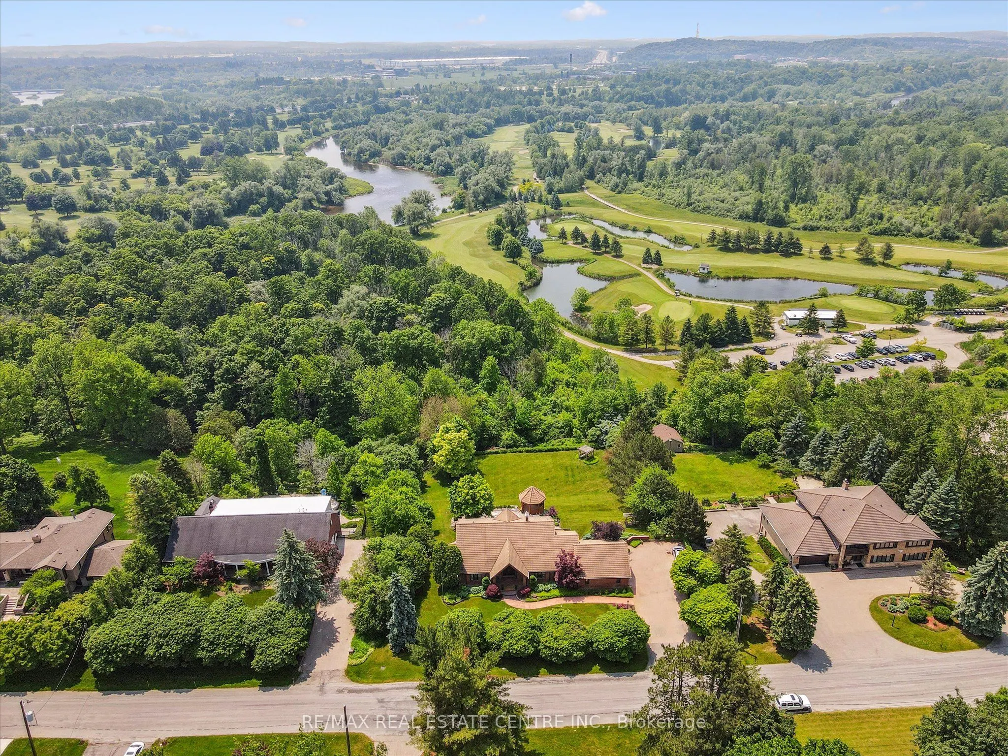 211 Edgehill Drive