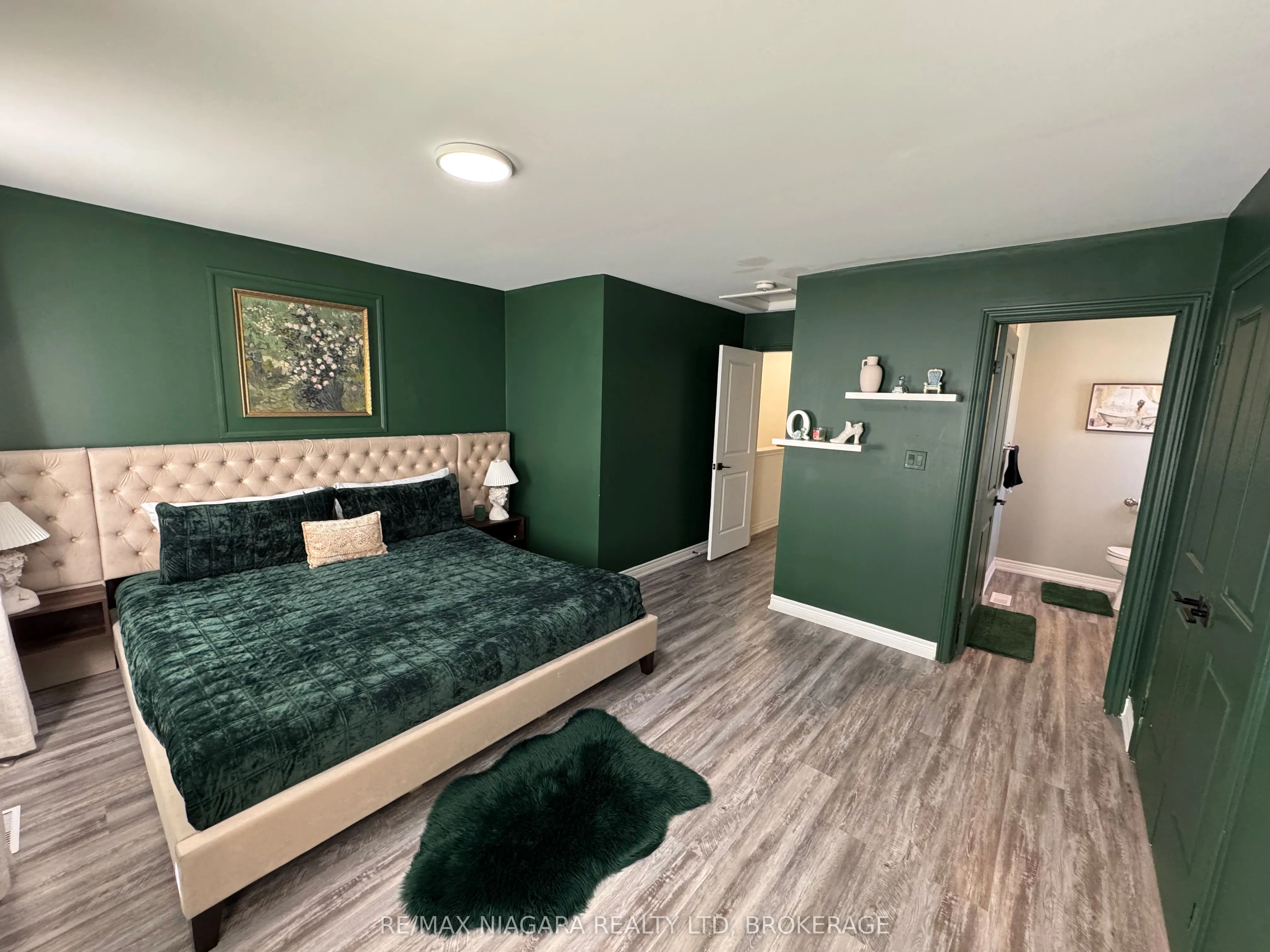 8196 MCLEOD Road, #2 UPPER