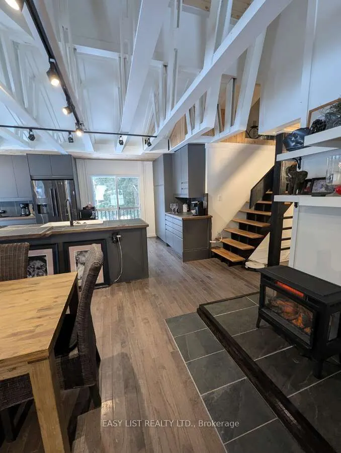 22 Camp Road